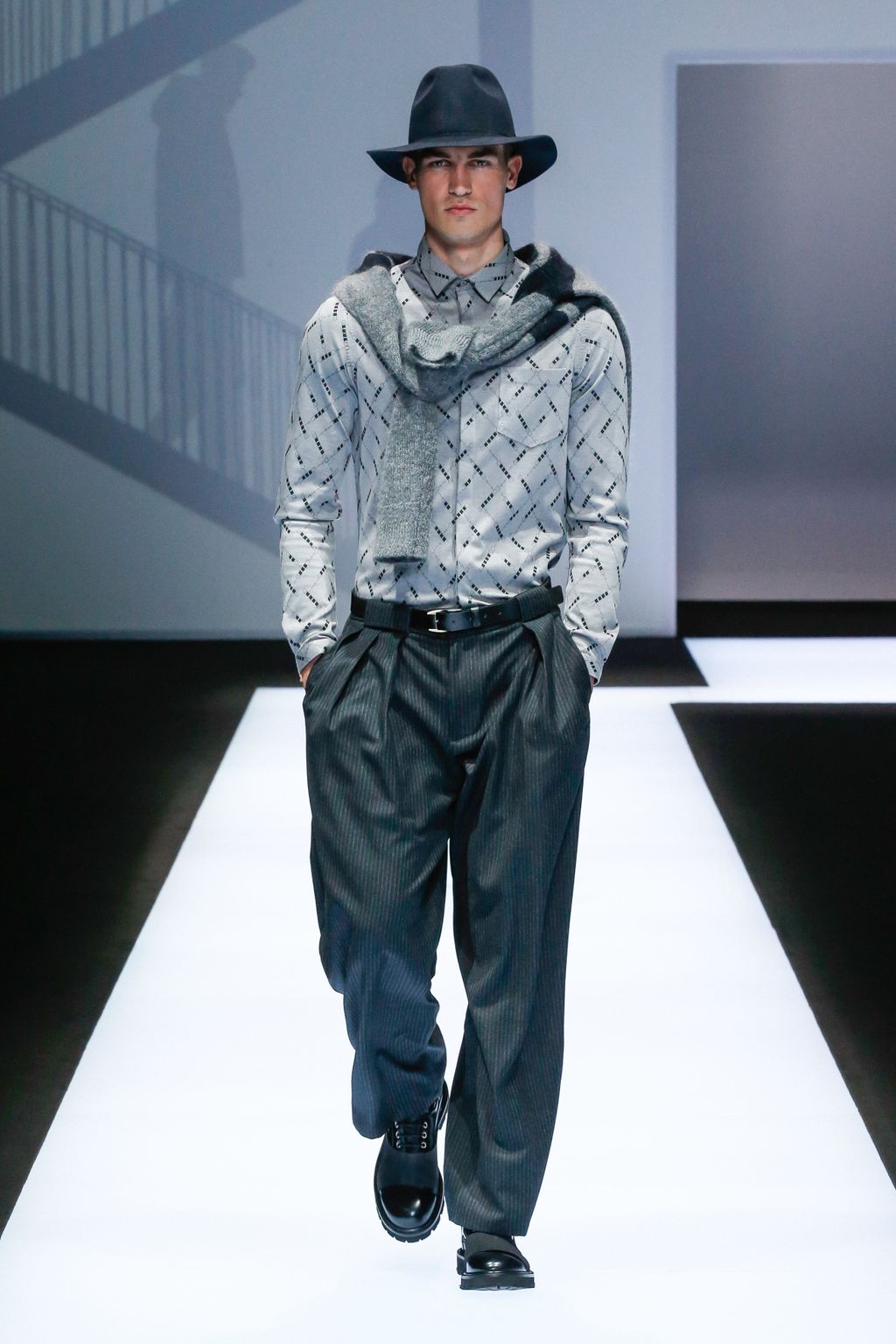Fashion Week Milan Fall/Winter 2017 look 4 from the Emporio Armani collection 男装