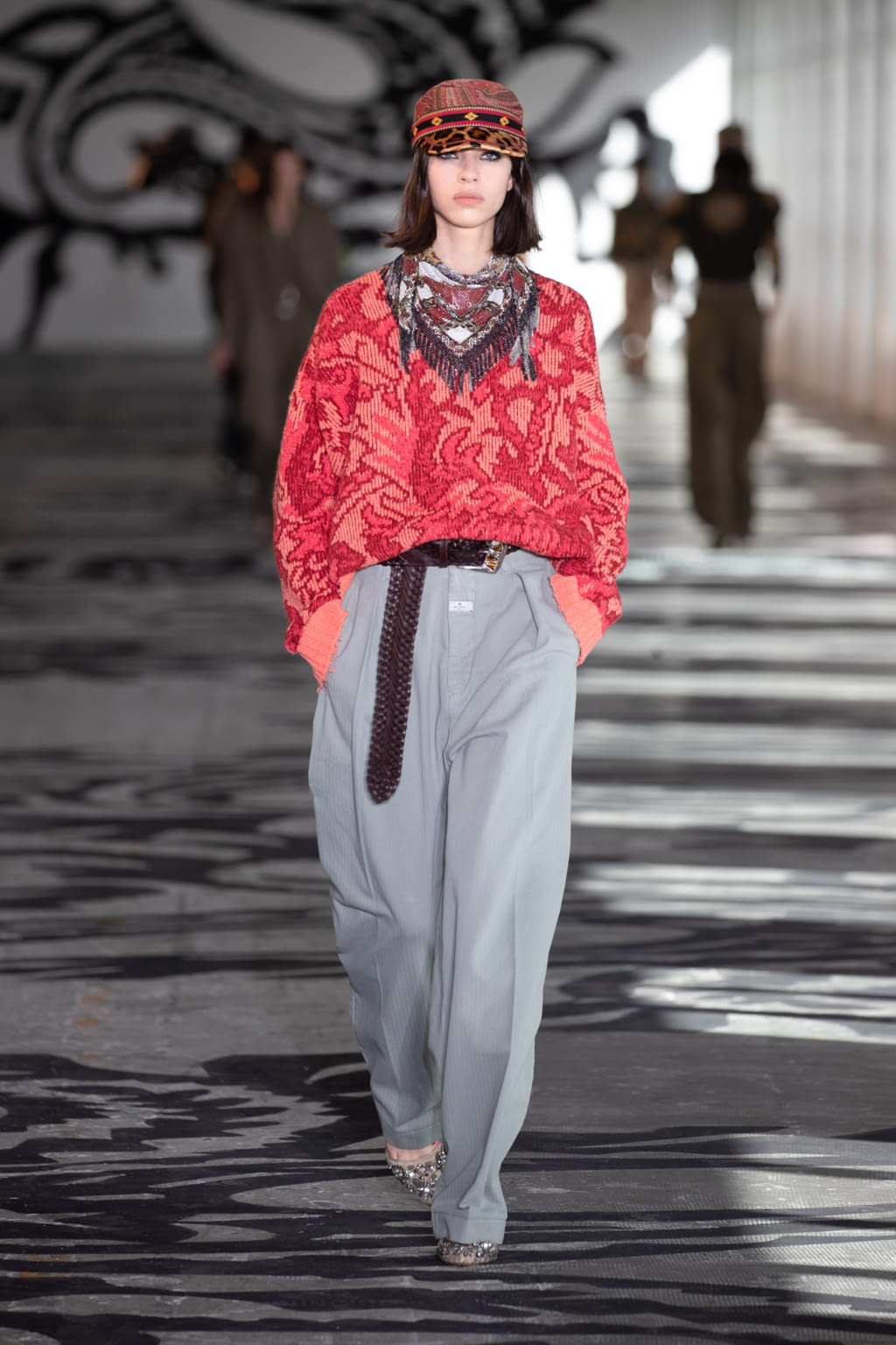 Fashion Week Milan Fall/Winter 2021 look 4 from the Etro collection 女装