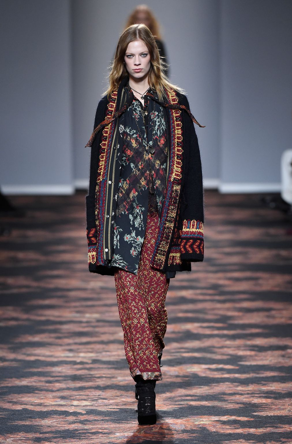 Fashion Week Milan Fall/Winter 2016 look 4 from the Etro collection womenswear