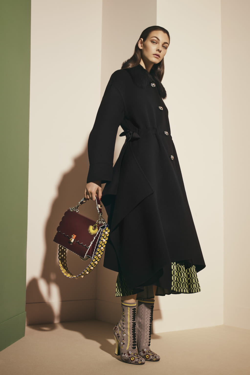 Fashion Week Milan Pre-Fall 2017 look 4 from the Fendi collection 女装