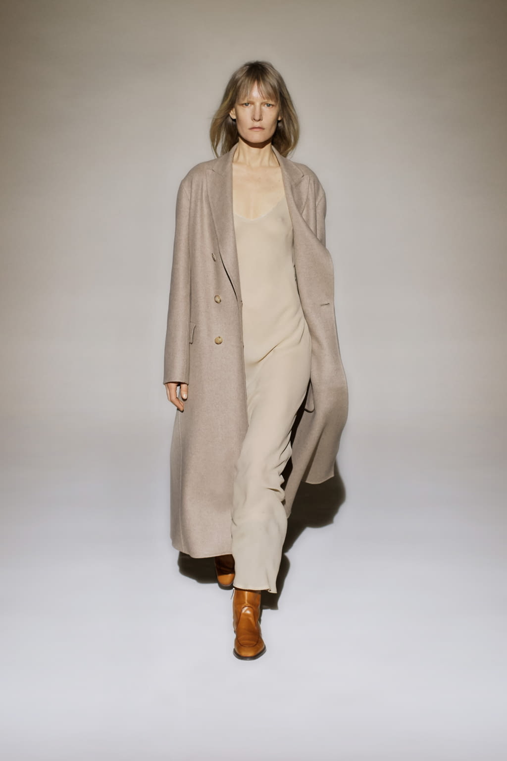 Fashion Week New York Fall/Winter 2016 look 4 from the The Row collection womenswear