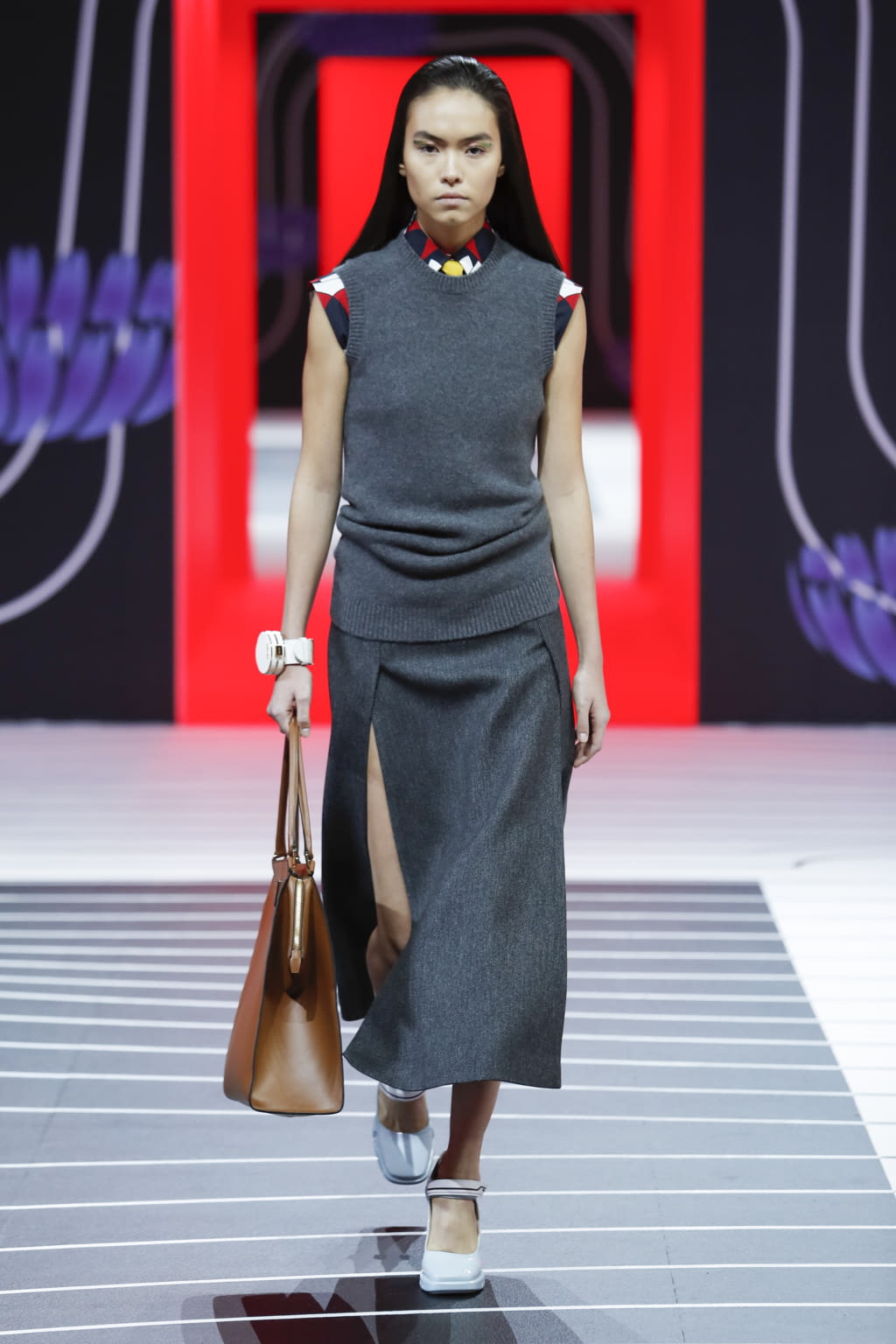 Fashion Week Milan Fall/Winter 2020 look 4 from the Prada collection 女装