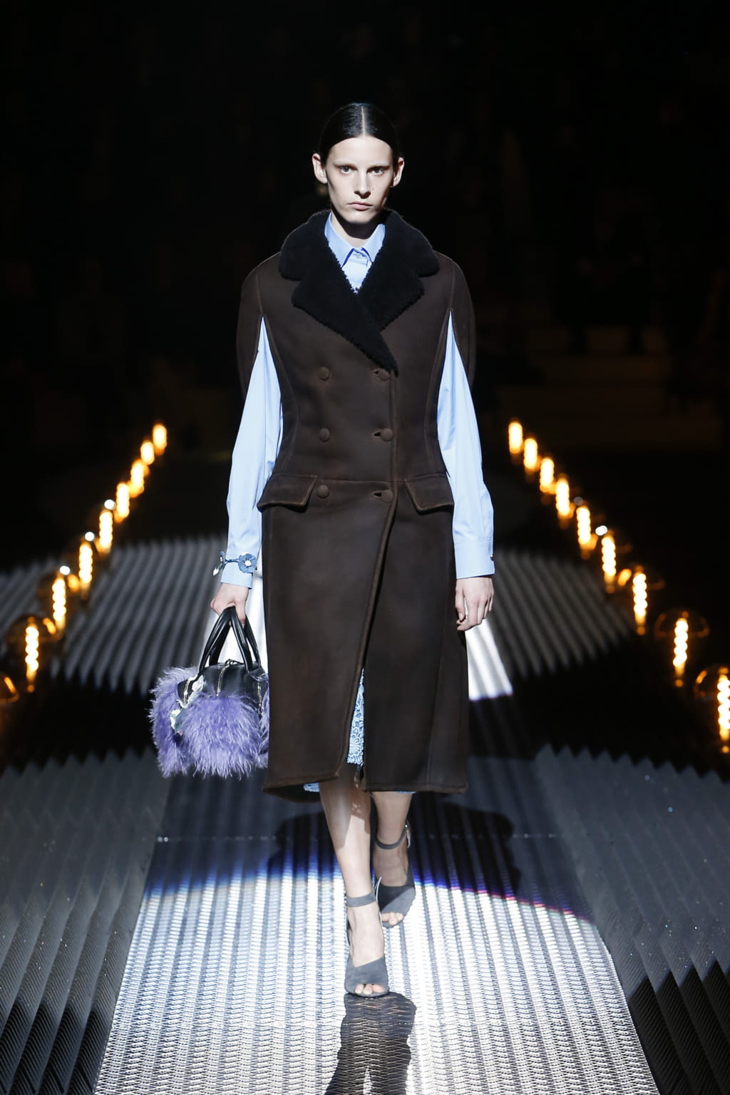 Fashion Week Milan Fall/Winter 2019 look 41 from the Prada collection 女装