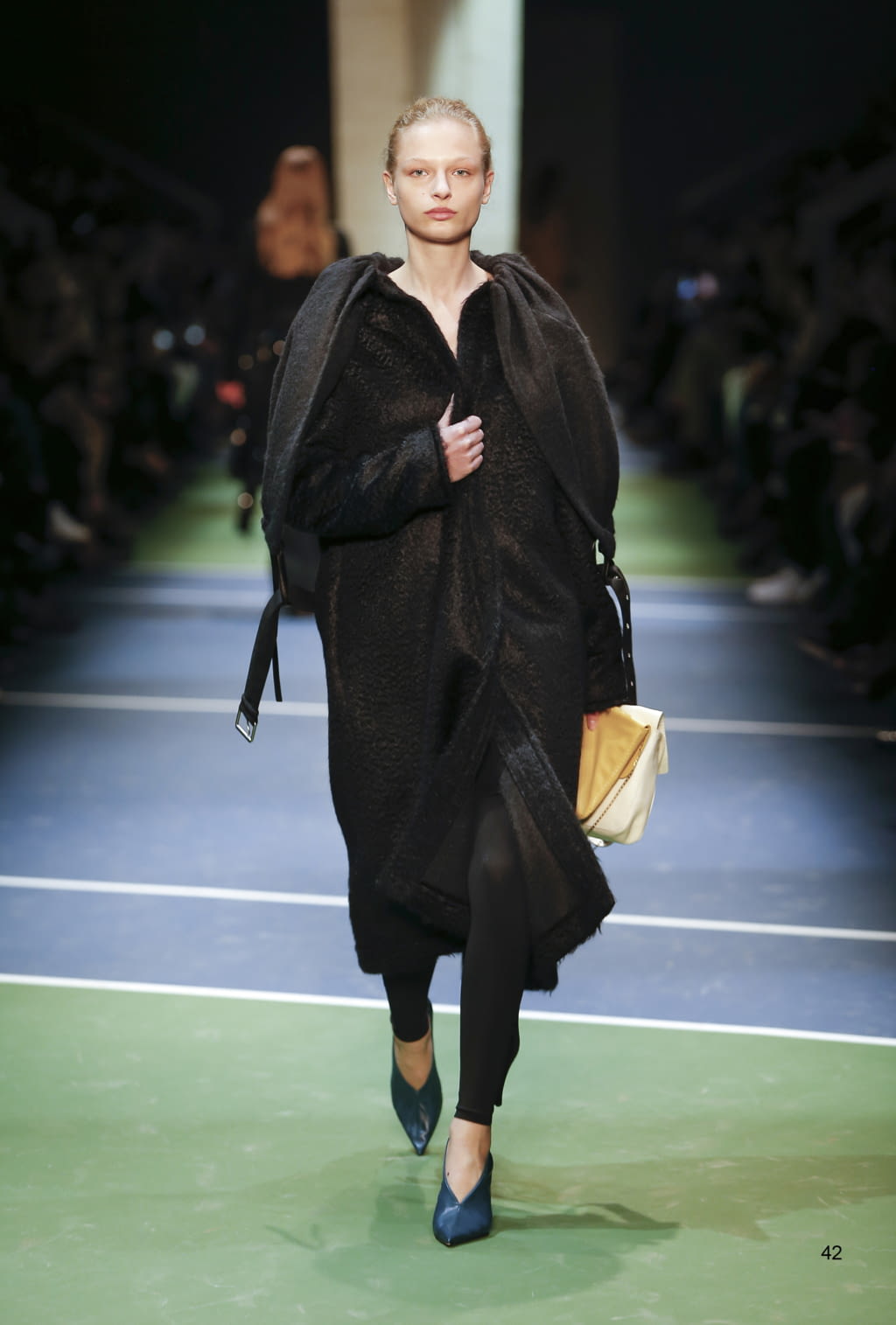 Fashion Week Paris Fall/Winter 2016 look 42 from the Celine collection womenswear