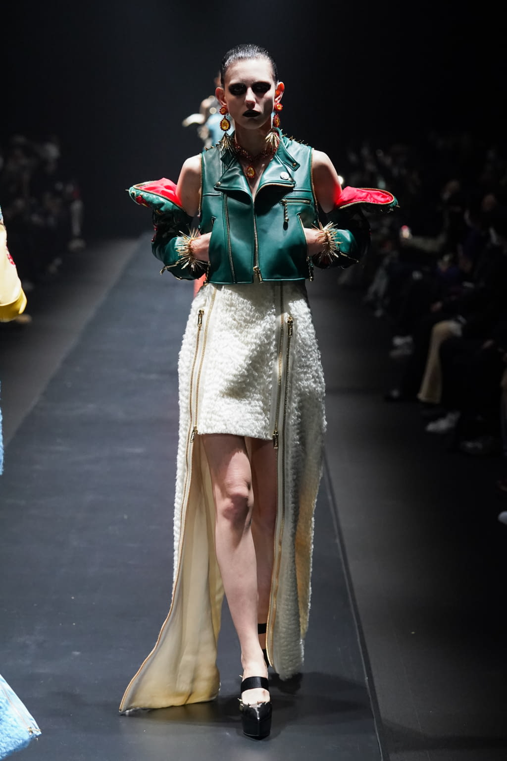 Fashion Week Paris Fall/Winter 2022 look 43 de la collection Undercover womenswear