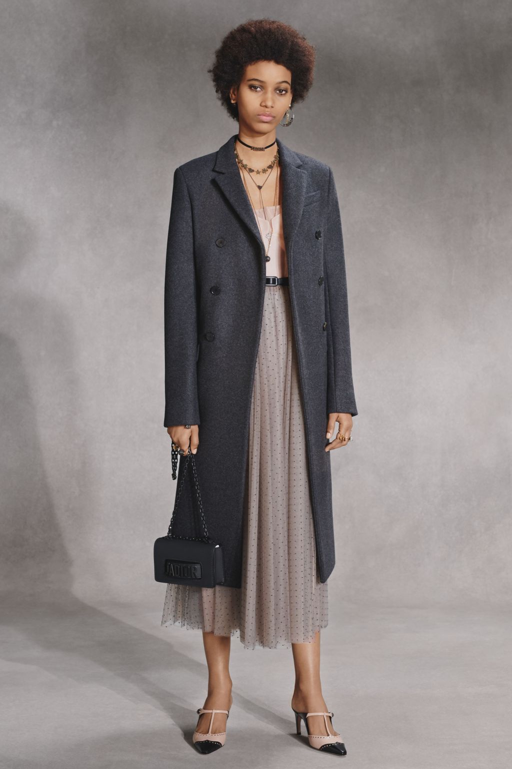 Fashion Week Paris Pre-Fall 2018 look 44 from the Christian Dior collection 女装