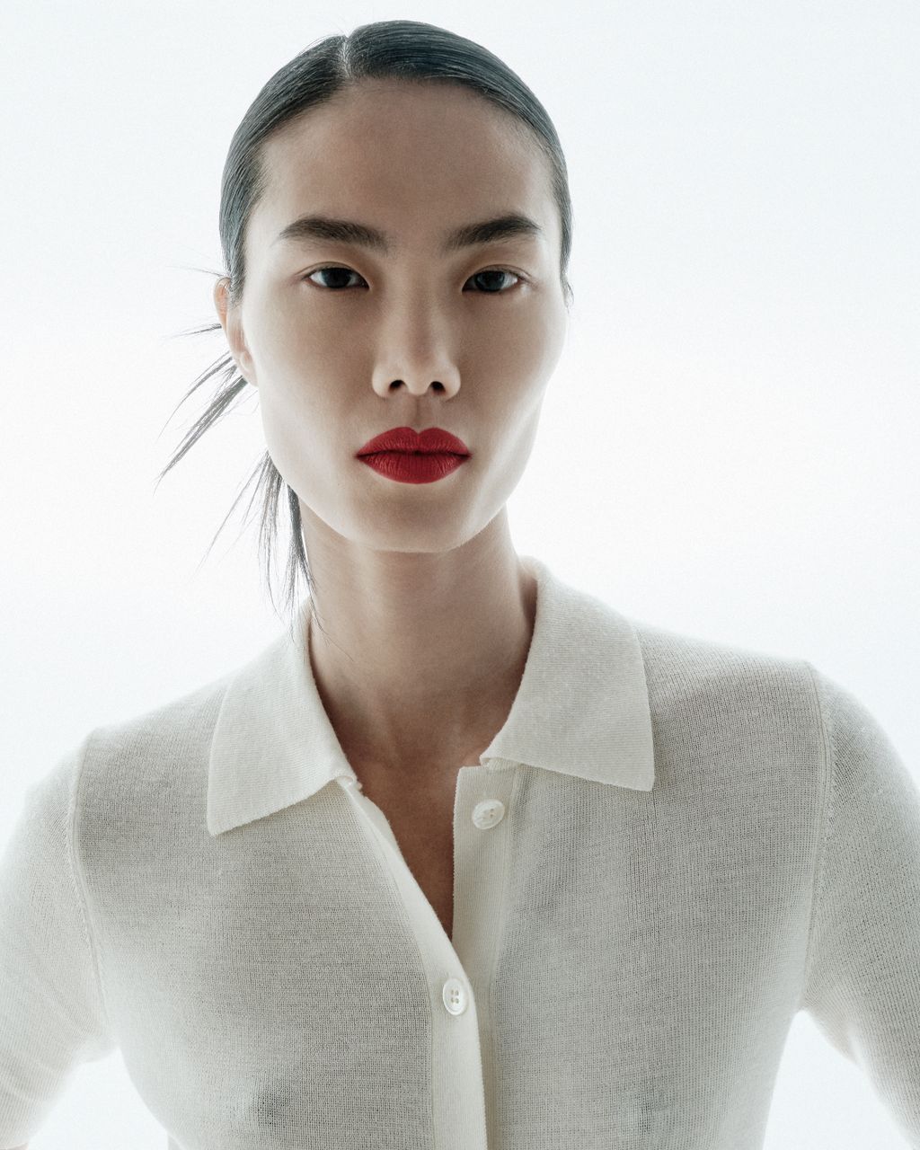 Fashion Week Paris Spring/Summer 2025 look 45 from the Barbara Bui collection womenswear