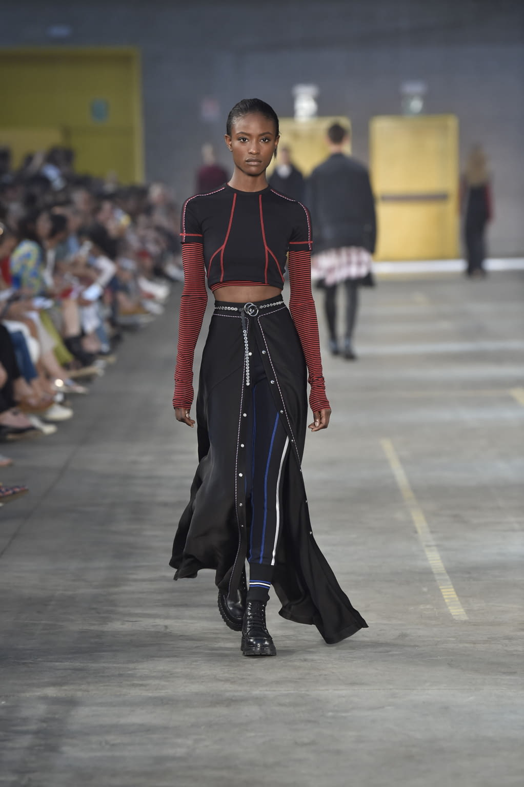 Fashion Week Milan Spring/Summer 2018 look 45 de la collection Diesel Black Gold menswear