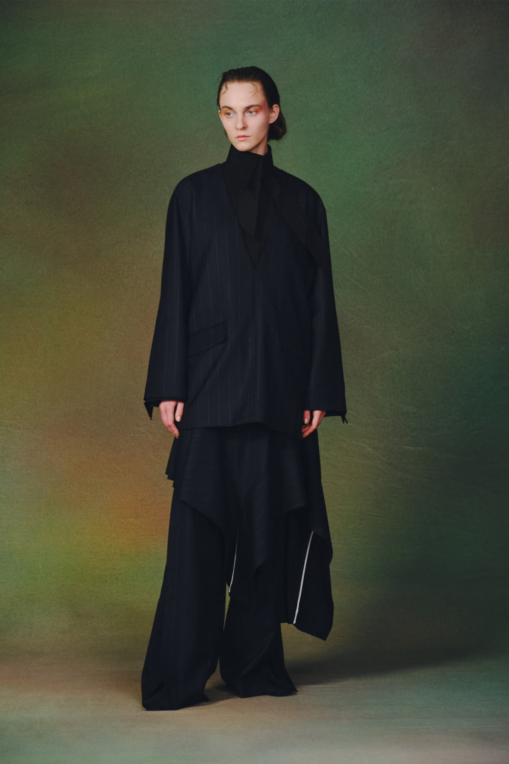 Fashion Week Paris Fall/Winter 2022 look 45 from the Ujoh collection 女装