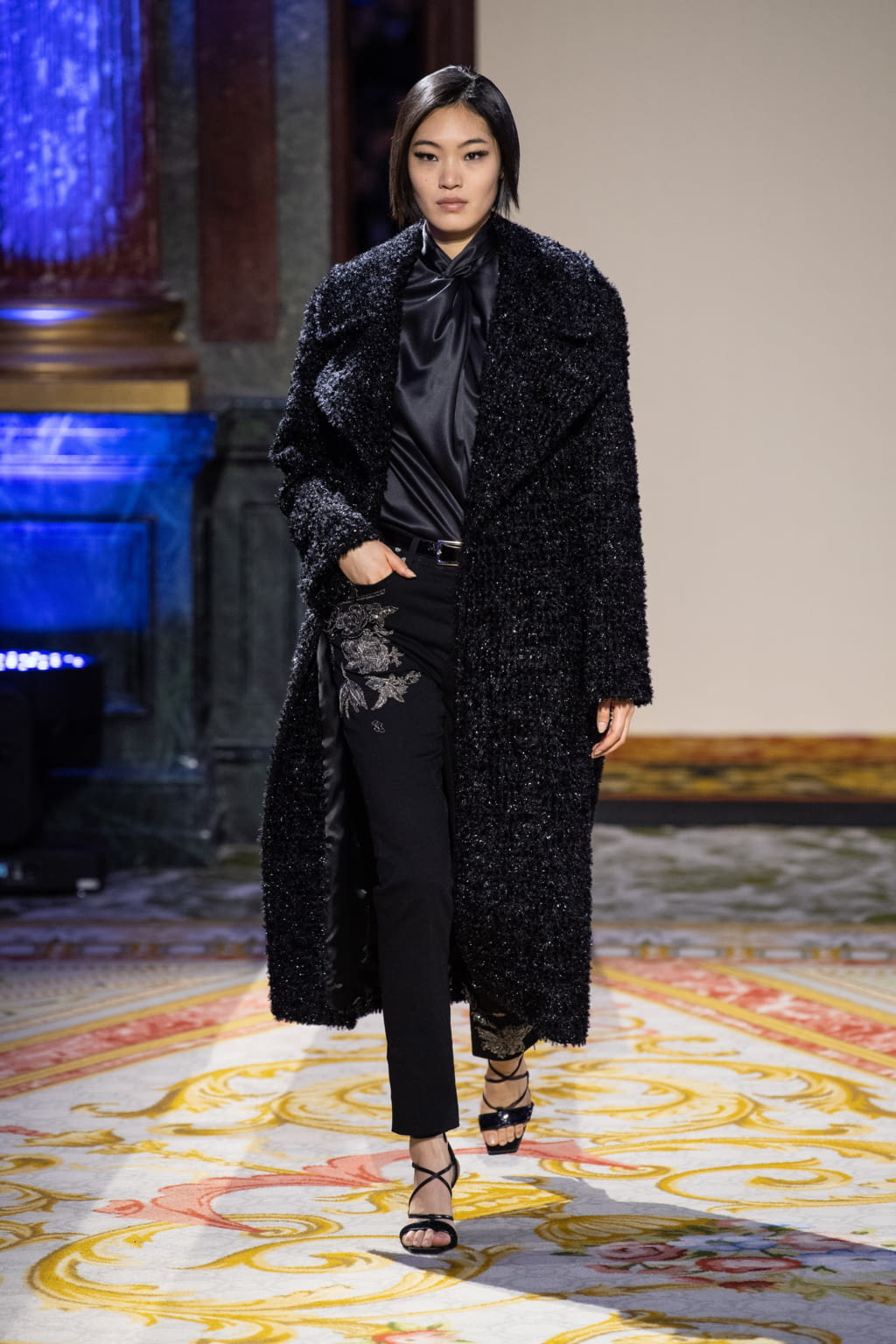 Fashion Week Paris Fall/Winter 2020 look 46 from the Redemption collection womenswear