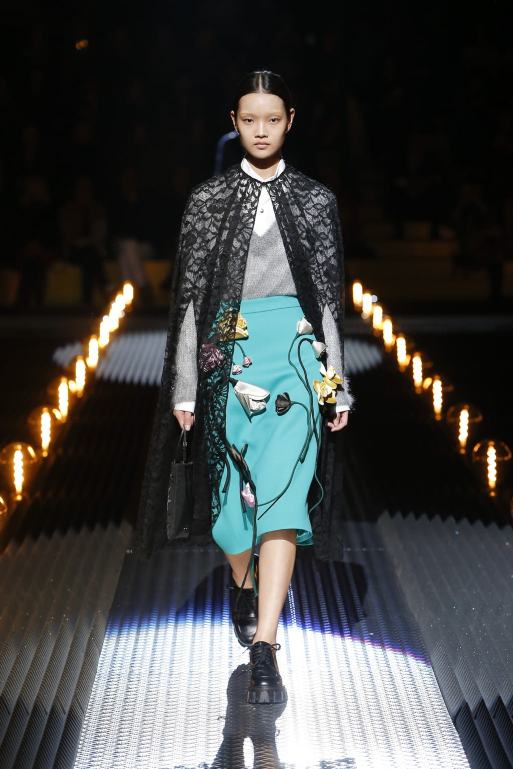 Fashion Week Milan Fall/Winter 2019 look 49 from the Prada collection 女装