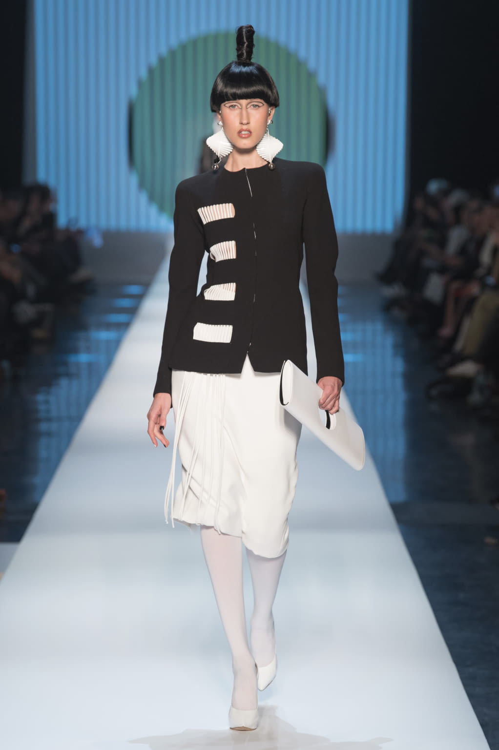Fashion Week Paris Spring/Summer 2018 look 5 de la collection Jean Paul Gaultier couture