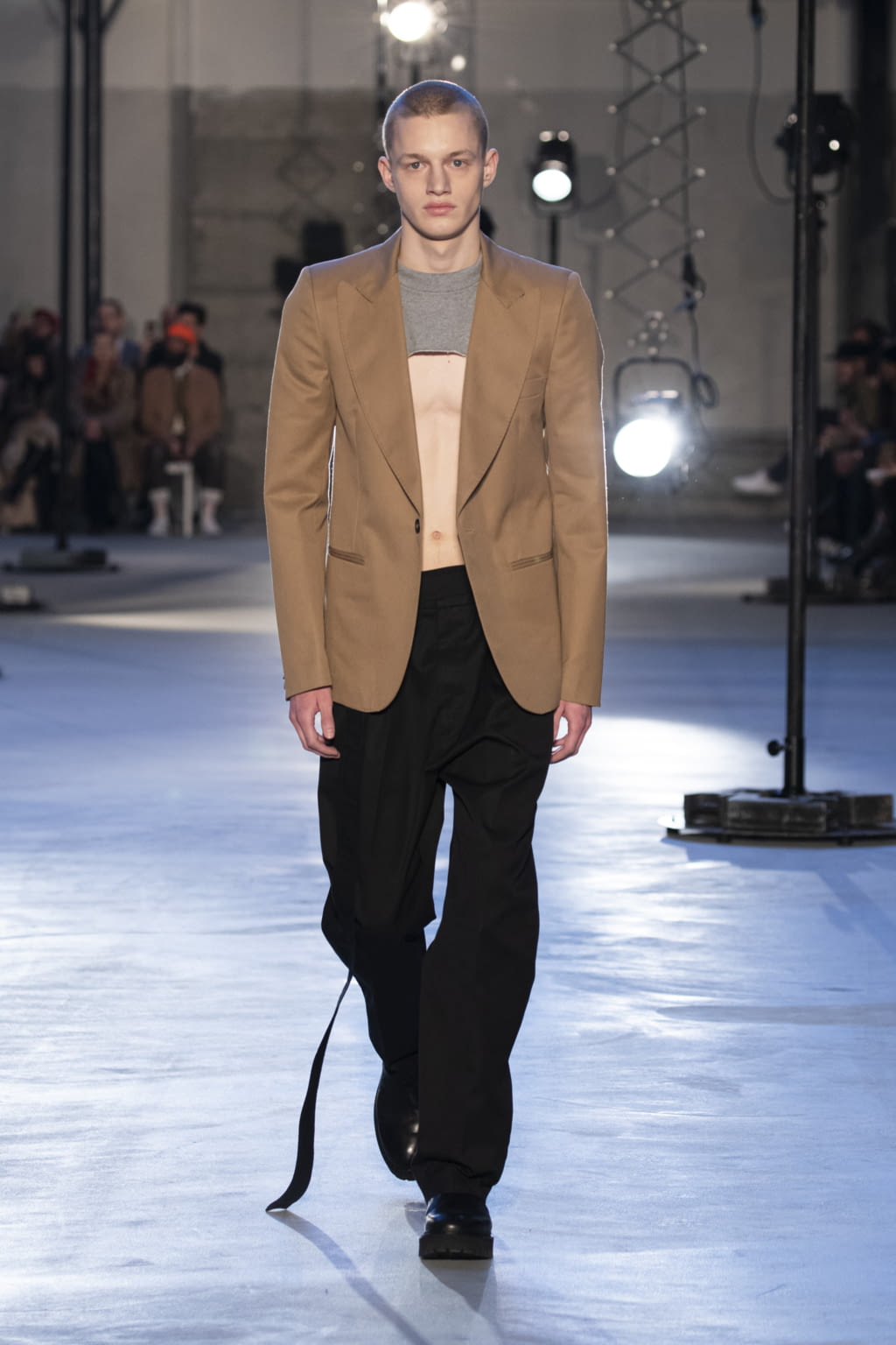 Fashion Week Milan Fall/Winter 2020 look 5 from the N°21 collection menswear