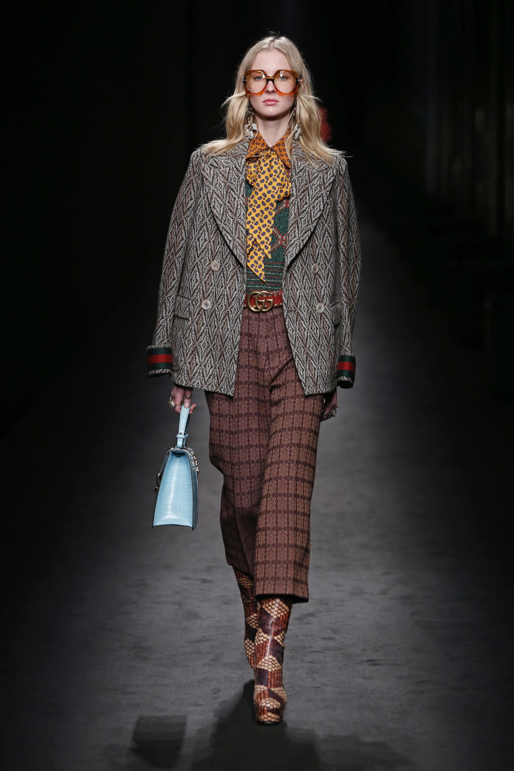 Fashion Week Milan Fall/Winter 2016 look 5 from the Gucci collection womenswear
