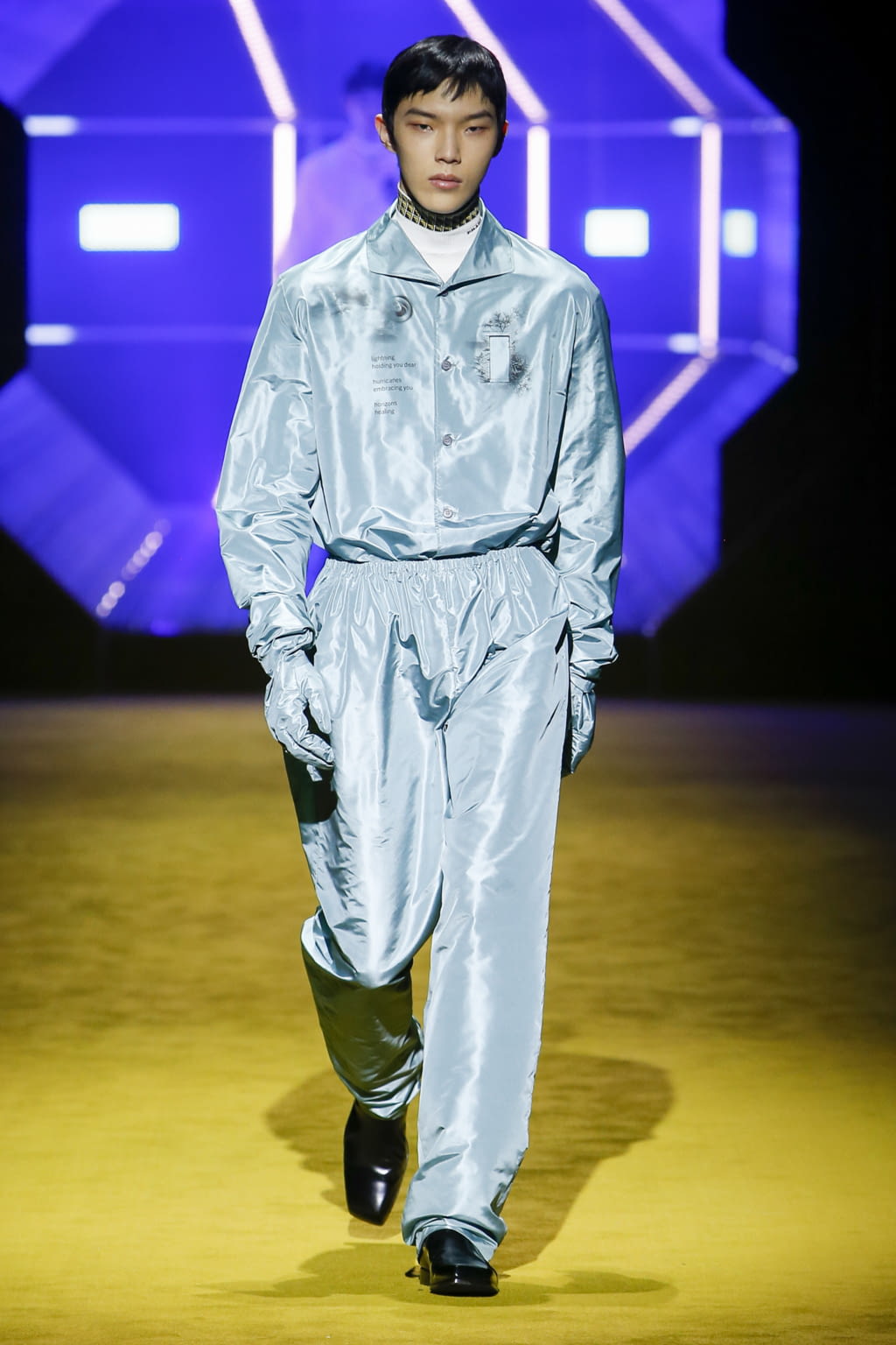 Fashion Week Milan Fall/Winter 2022 look 5 from the Prada collection menswear
