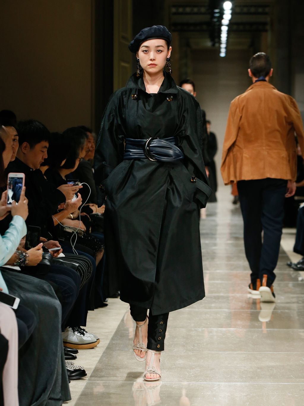Fashion Week Milan Resort 2020 look 50 from the Giorgio Armani collection 女装