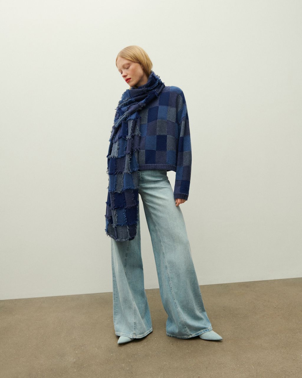 Fashion Week Paris Fall/Winter 2023 look 10 from the Eric Bompard collection womenswear
