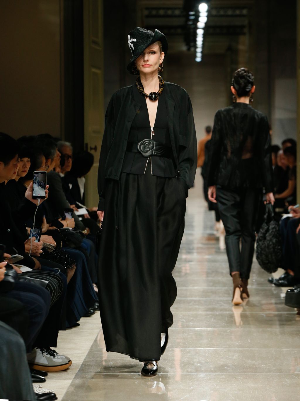 Fashion Week Milan Resort 2020 look 53 de la collection Giorgio Armani womenswear