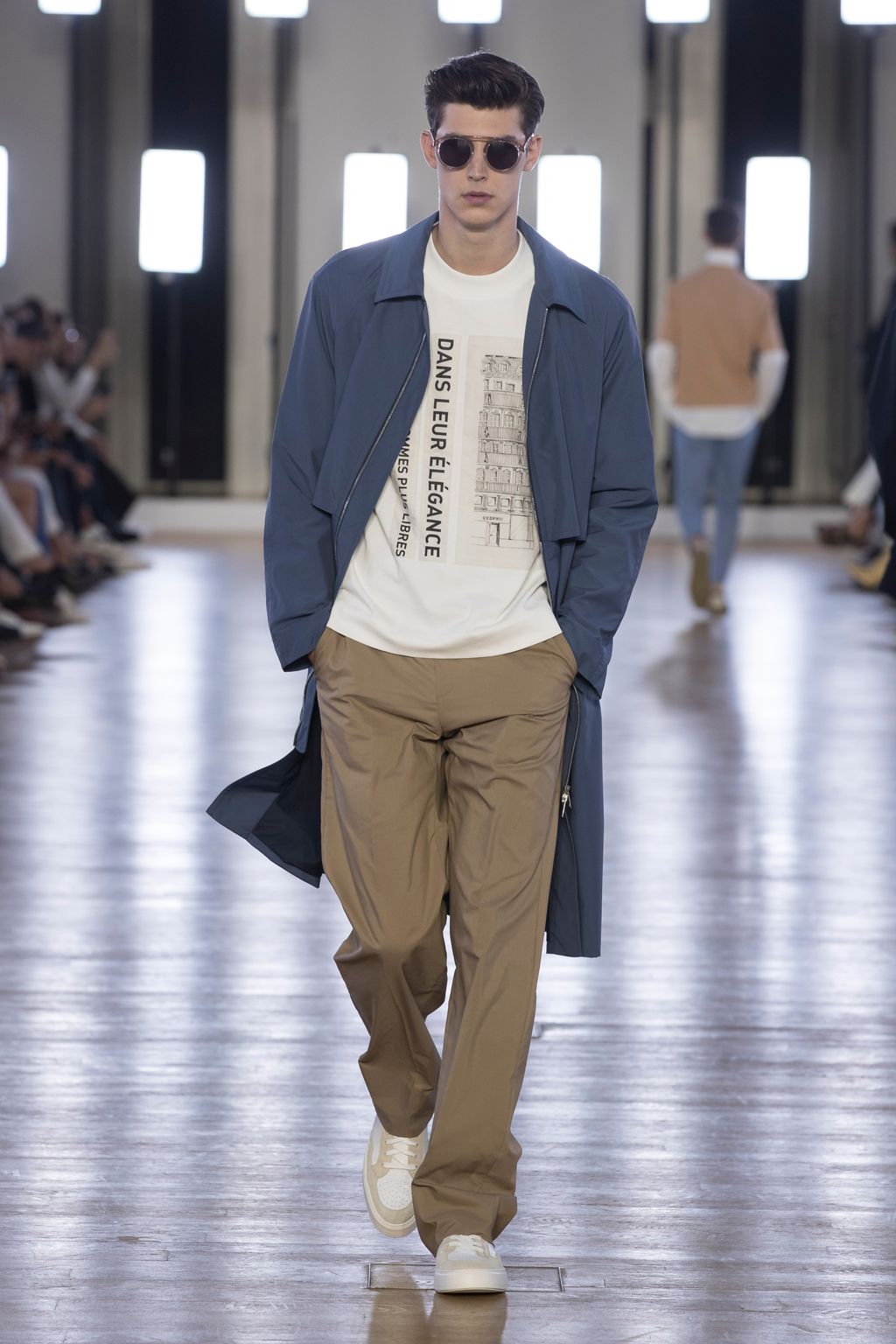 Fashion Week Paris Spring/Summer 2018 look 6 from the Cerruti 1881 collection menswear
