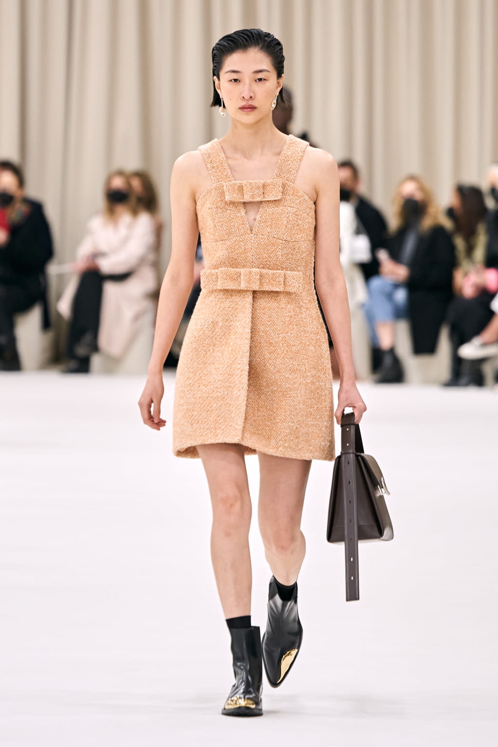Fashion Week Milan Fall/Winter 2022 look 6 de la collection Jil Sander womenswear
