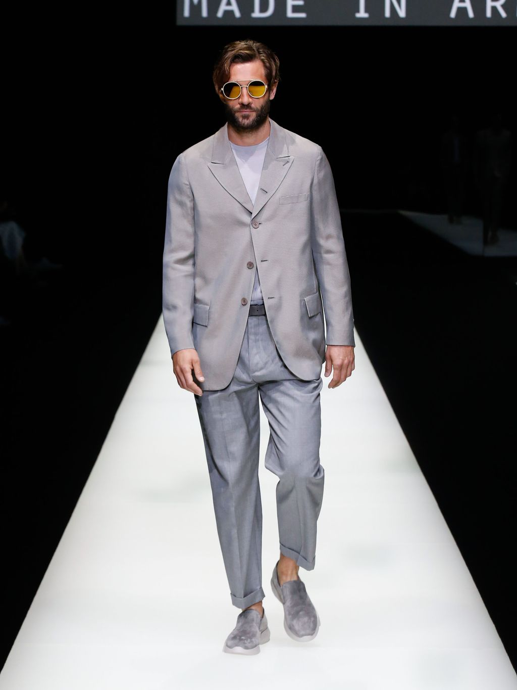 Fashion Week Milan Spring/Summer 2018 look 6 de la collection Giorgio Armani menswear