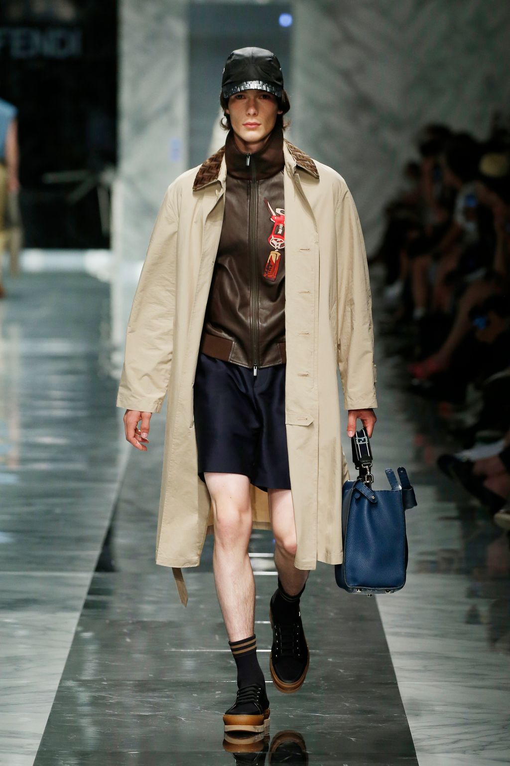 Fashion Week Milan Spring/Summer 2018 look 6 from the Fendi collection 男装
