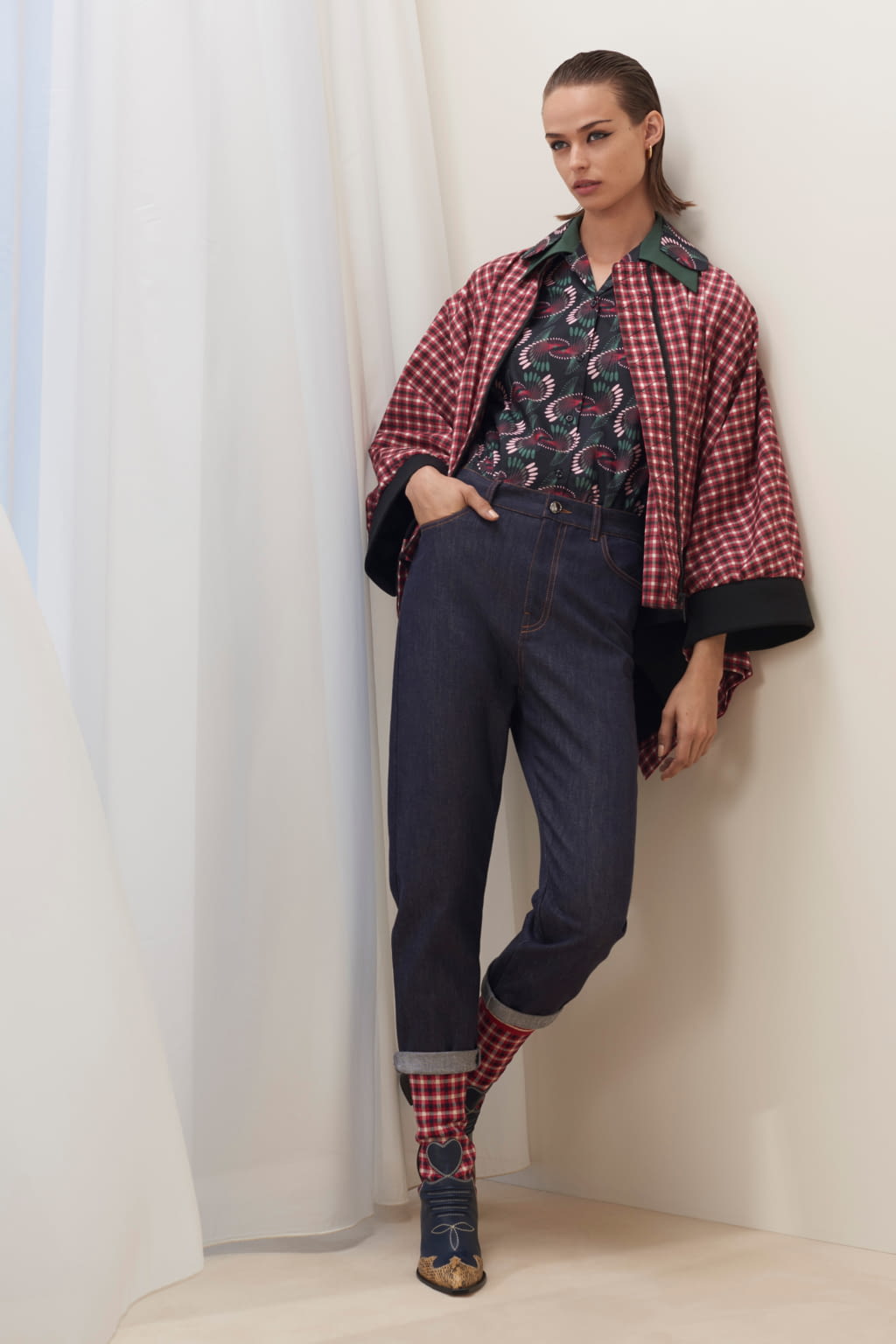 Fashion Week Milan Pre-Fall 2018 look 6 from the Fendi collection womenswear