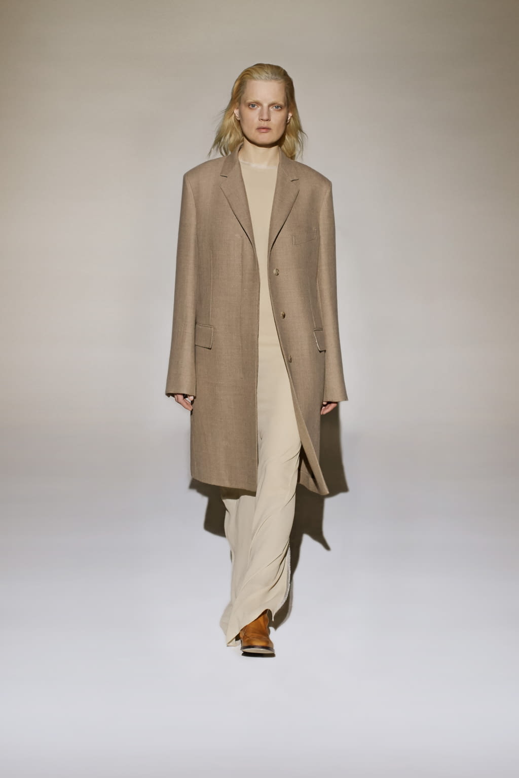 Fashion Week New York Fall/Winter 2016 look 6 from the The Row collection 女装