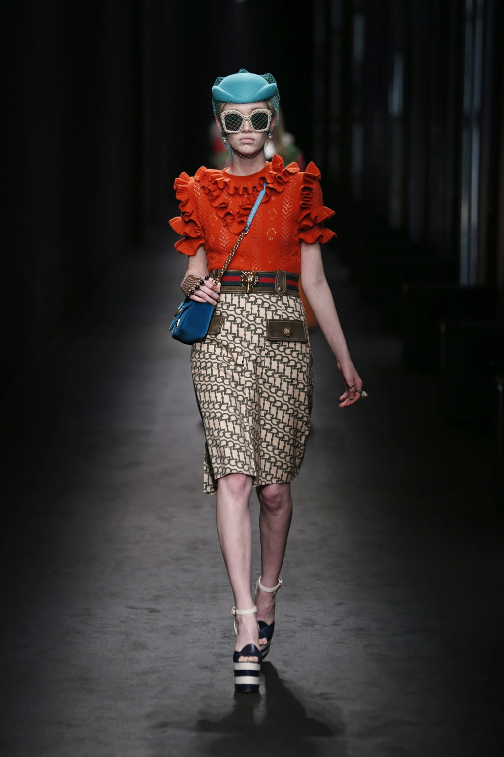 Fashion Week Milan Fall/Winter 2016 look 6 de la collection Gucci womenswear
