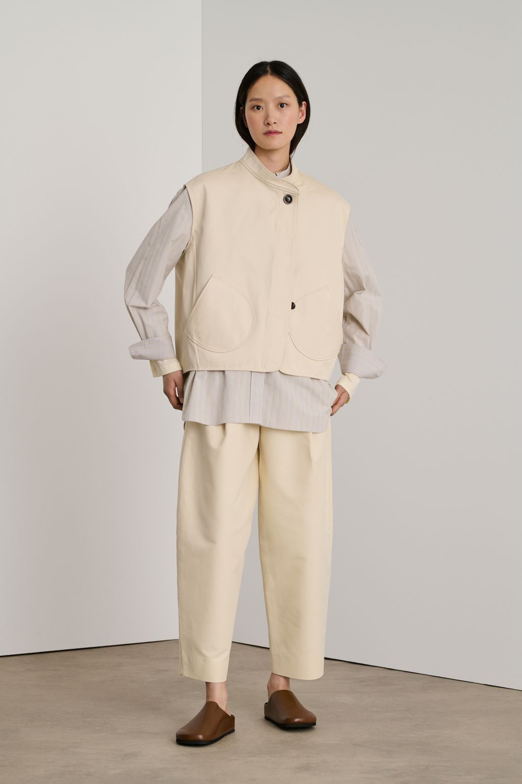 Fashion Week Paris Spring/Summer 2025 look 49 from the Soeur collection 女装