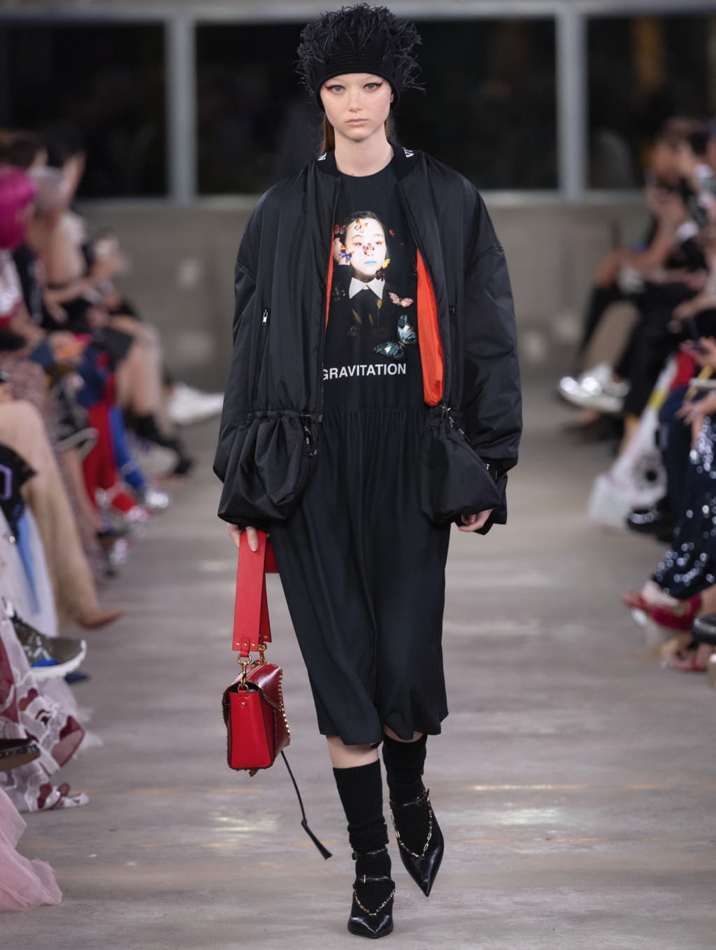Fashion Week Paris Pre-Fall 2019 look 60 from the Valentino collection 女装