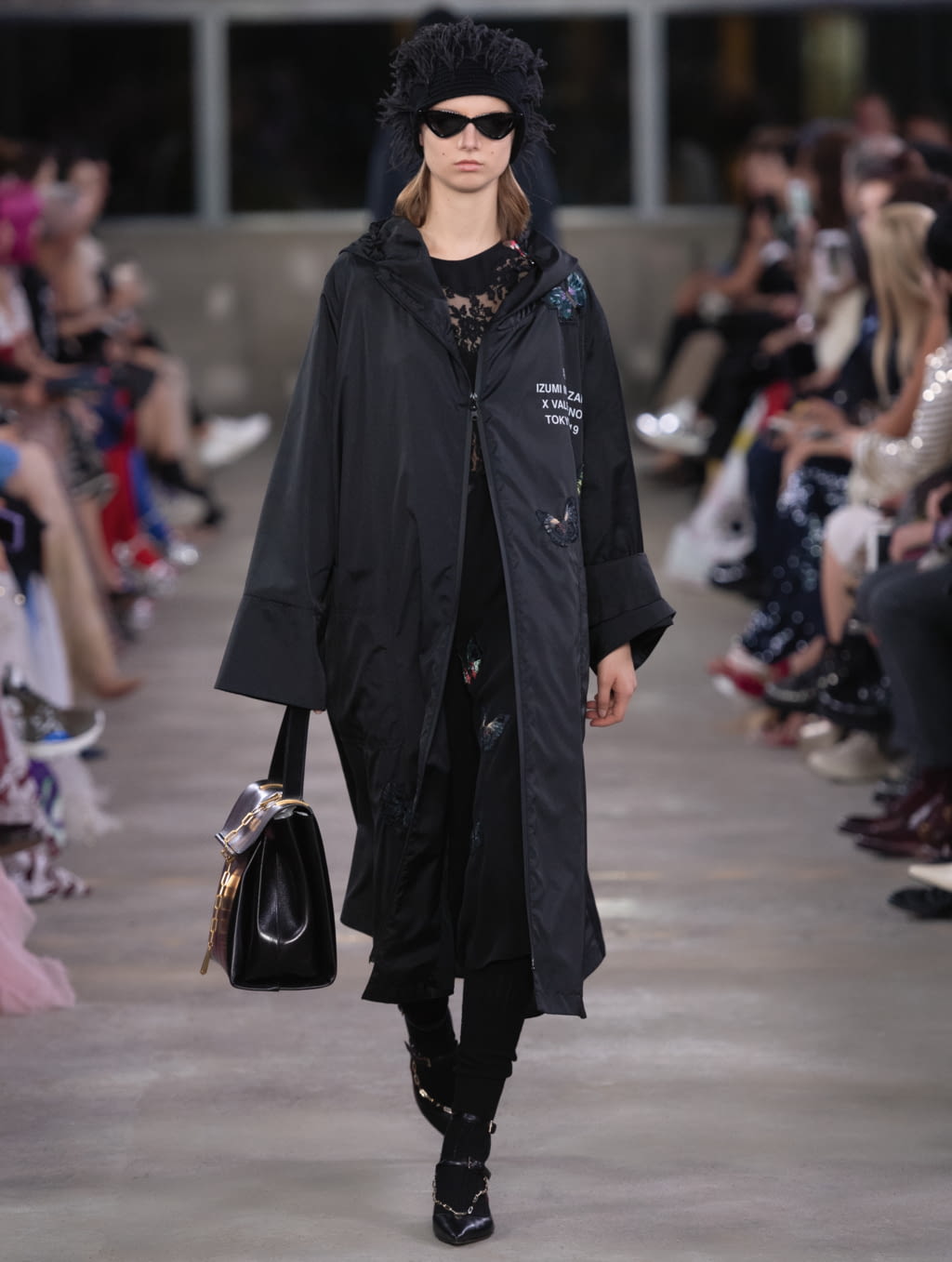 Fashion Week Paris Pre-Fall 2019 look 61 from the Valentino collection 女装