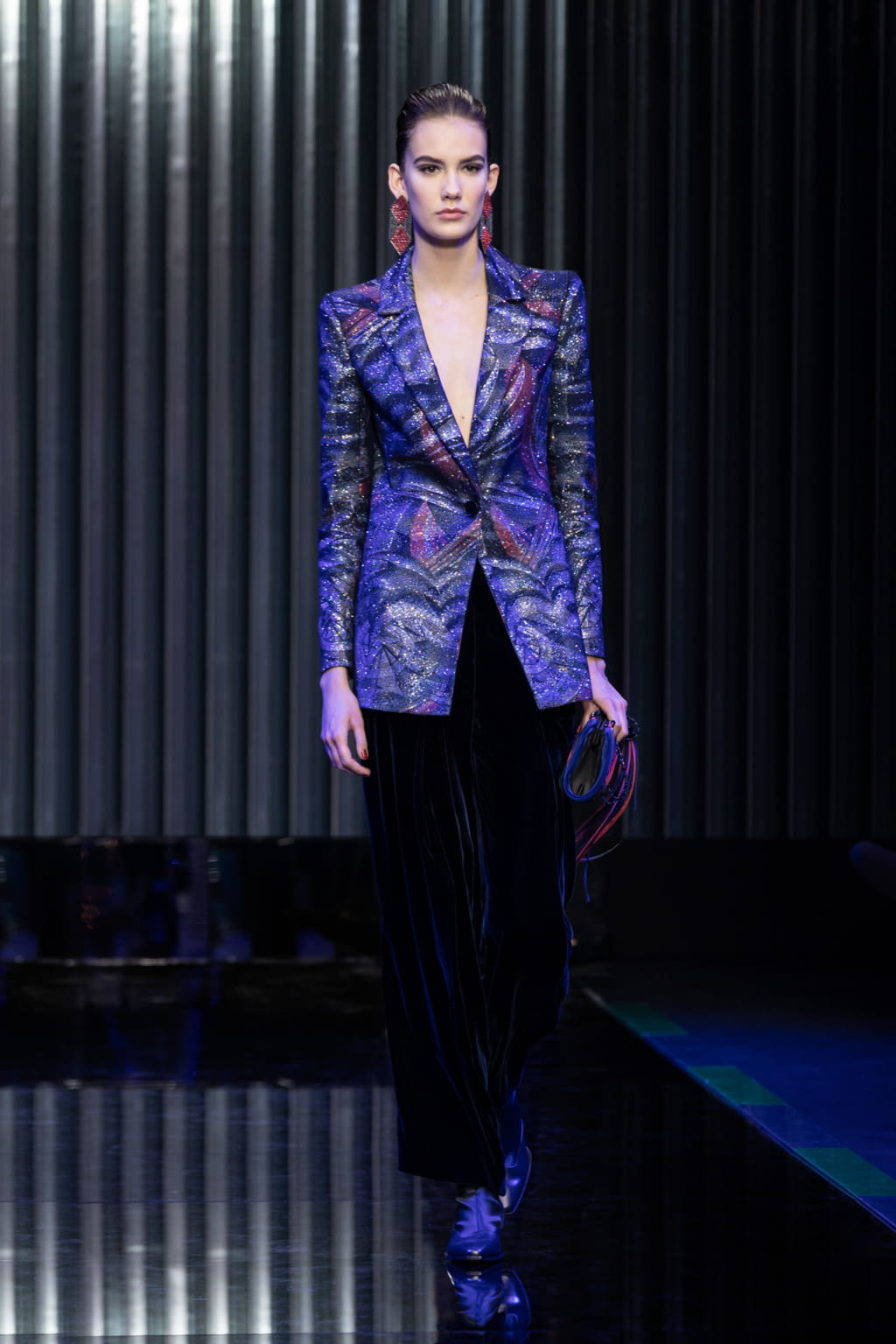 Fashion Week Milan Fall/Winter 2022 look 63 from the Giorgio Armani collection 女装