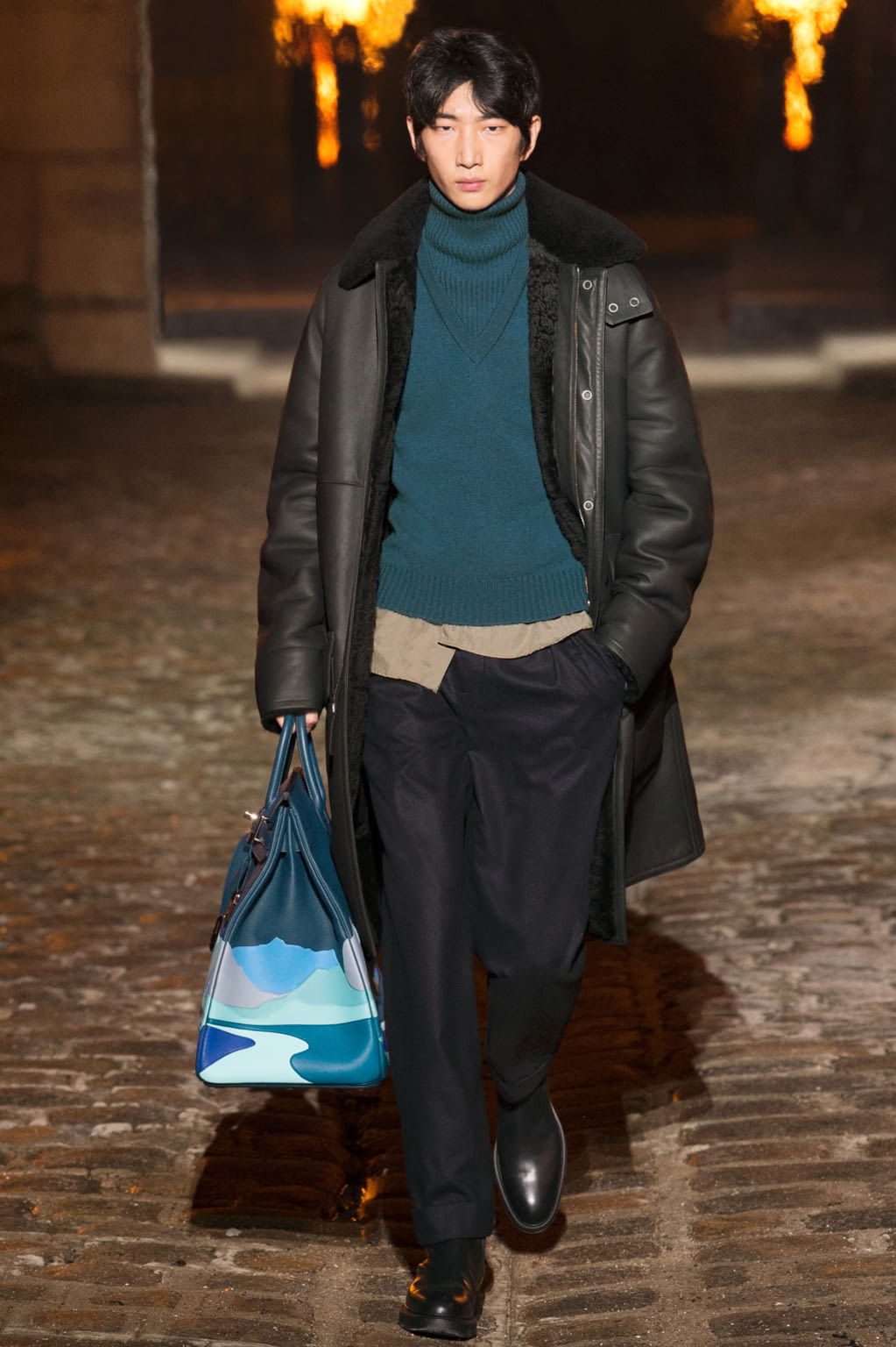 Fashion Week Paris Fall/Winter 2018 look 6 from the Hermès collection 男装