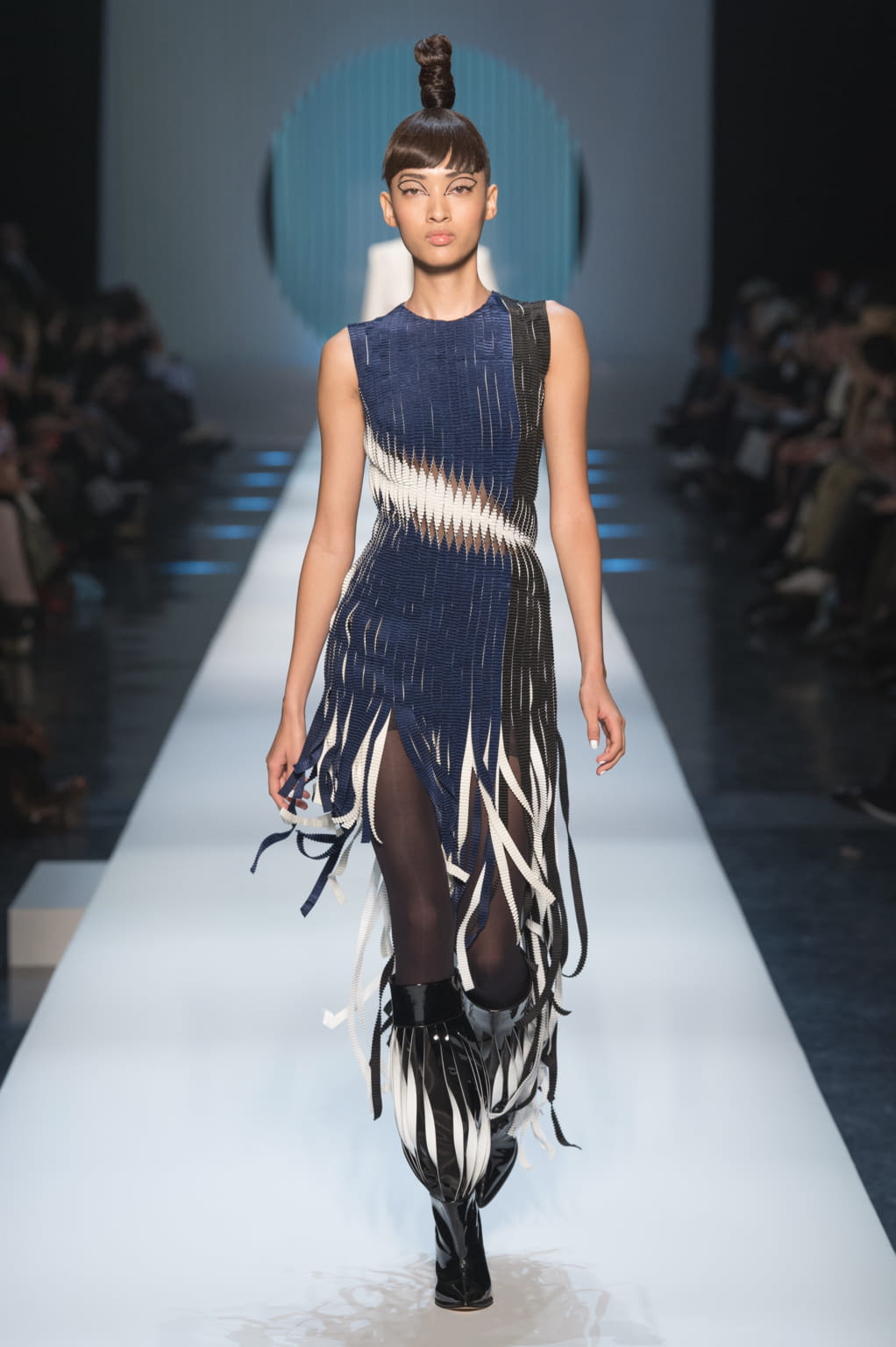 Fashion Week Paris Spring/Summer 2018 look 7 from the Jean Paul Gaultier collection 高级定制