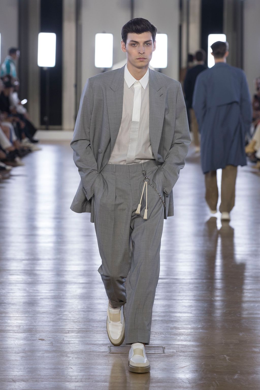 Fashion Week Paris Spring/Summer 2018 look 7 from the Cerruti 1881 collection menswear