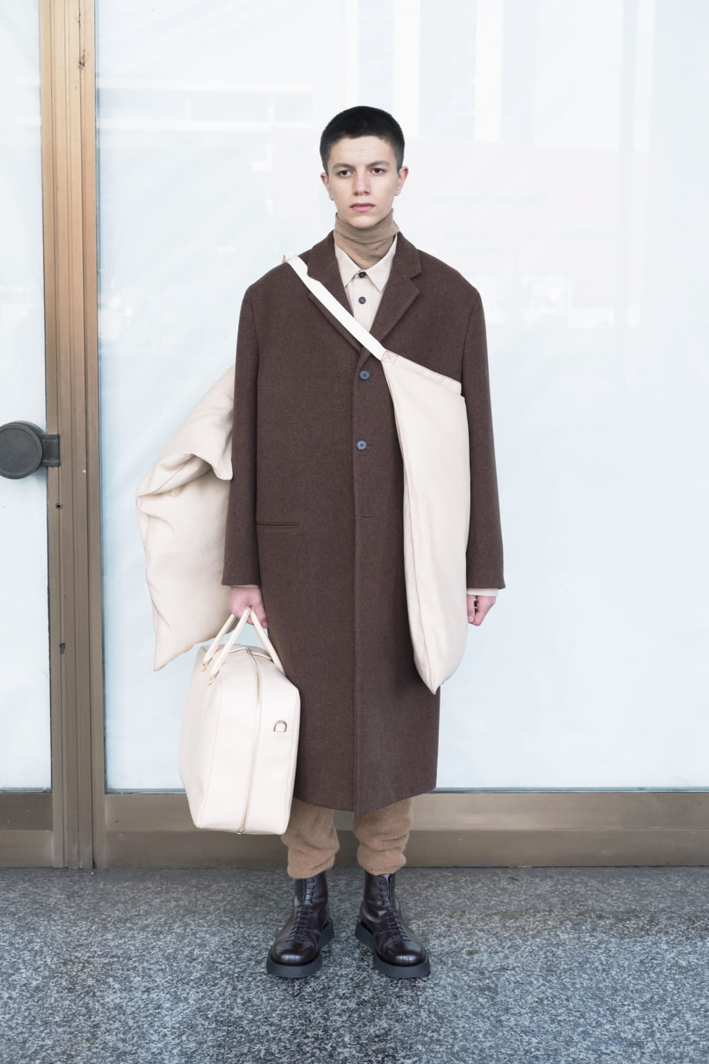 Fashion Week Paris Fall/Winter 2018 look 7 from the Jil Sander collection menswear