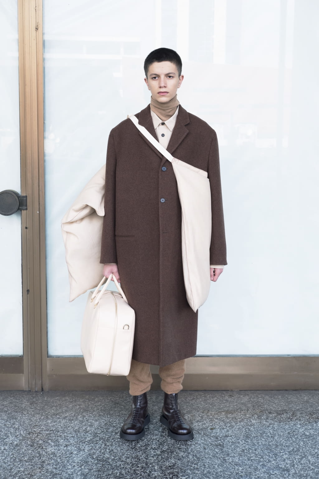 Fashion Week Paris Fall/Winter 2018 look 7 de la collection Jil Sander menswear