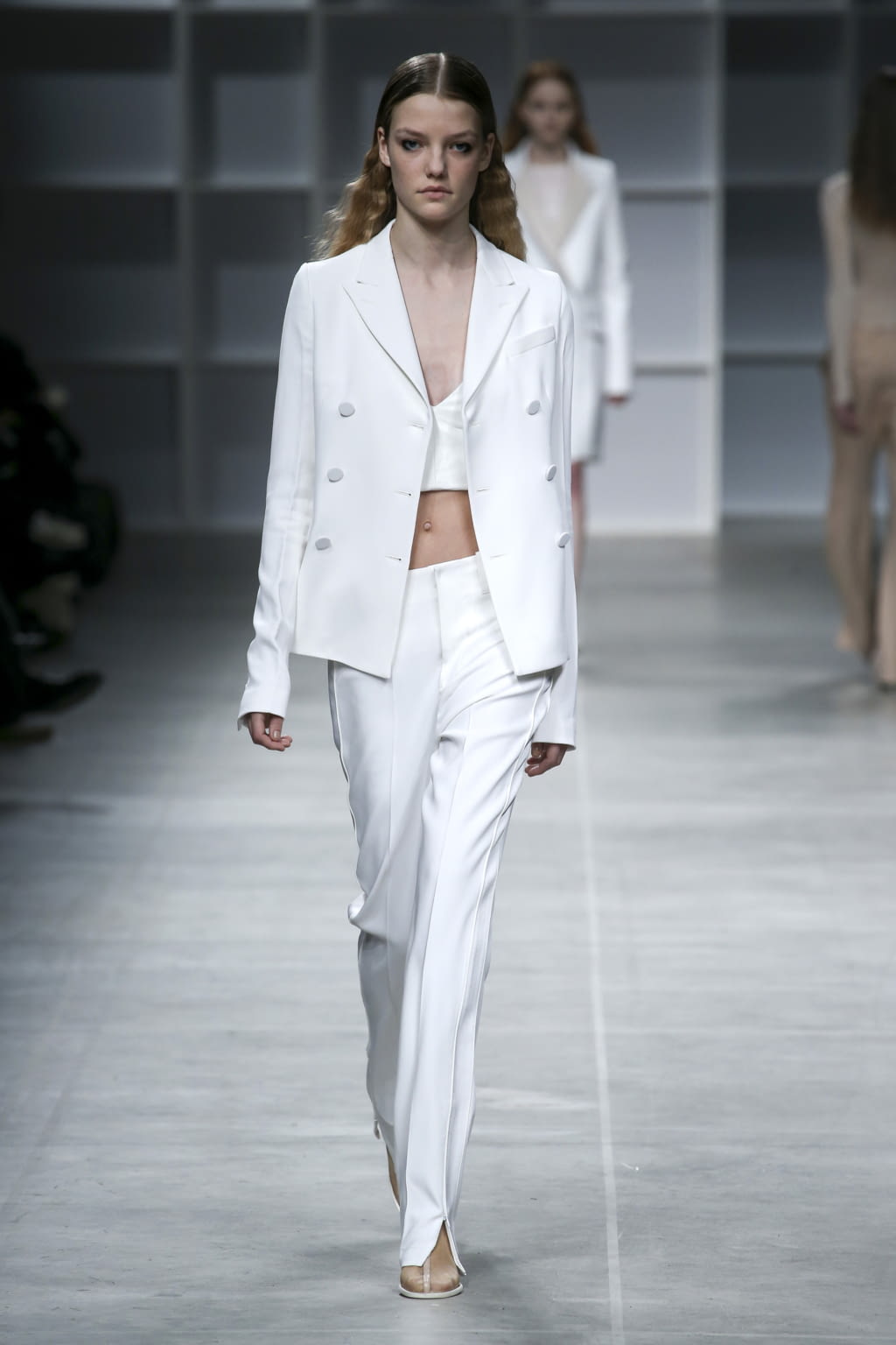 Fashion Week Milan Fall/Winter 2016 look 7 from the Aquilano Rimondi collection 女装