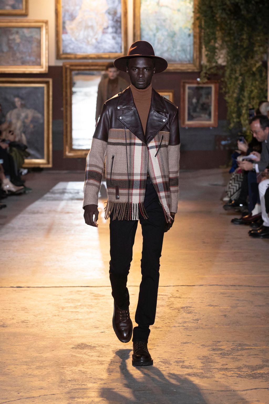 Fashion Week Milan Fall/Winter 2020 look 7 de la collection Etro menswear