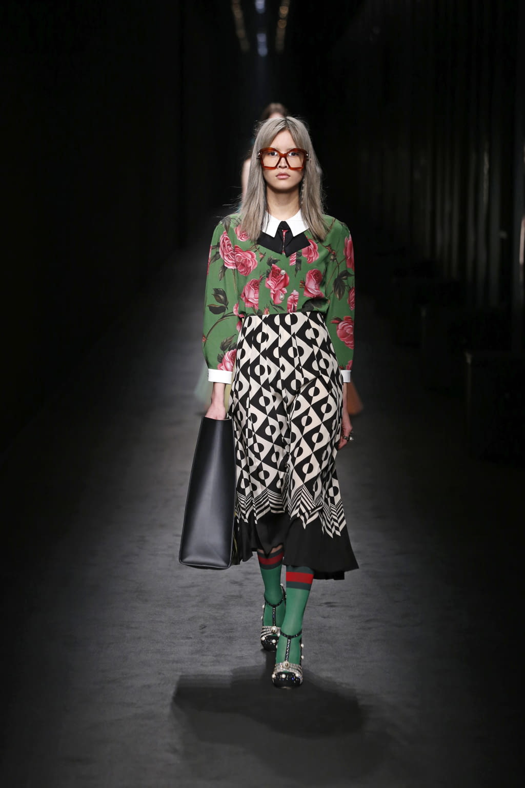 Fashion Week Milan Fall/Winter 2016 look 7 from the Gucci collection womenswear