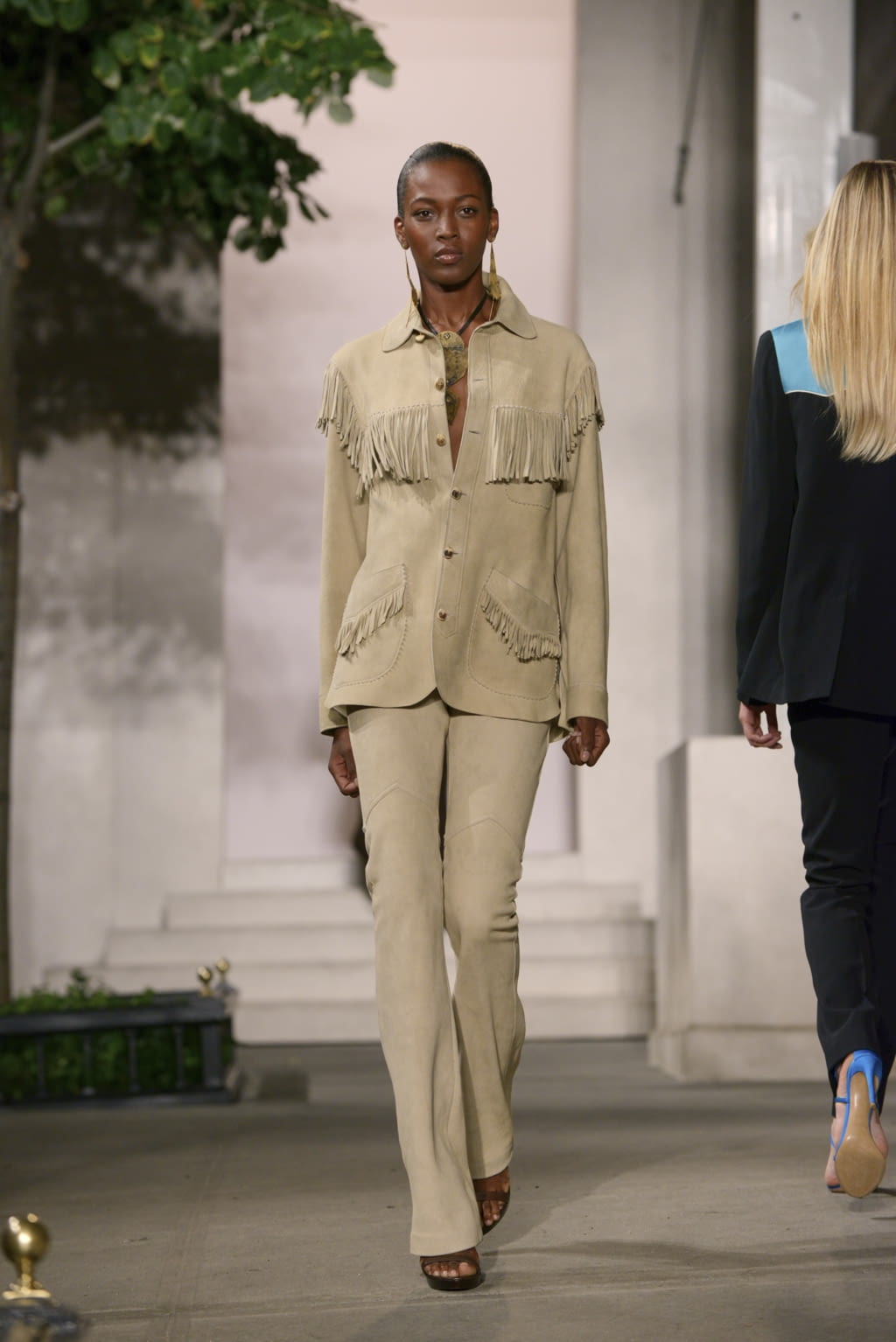 Fashion Week New York Fall/Winter 2016 look 7 from the Ralph Lauren collection 女装