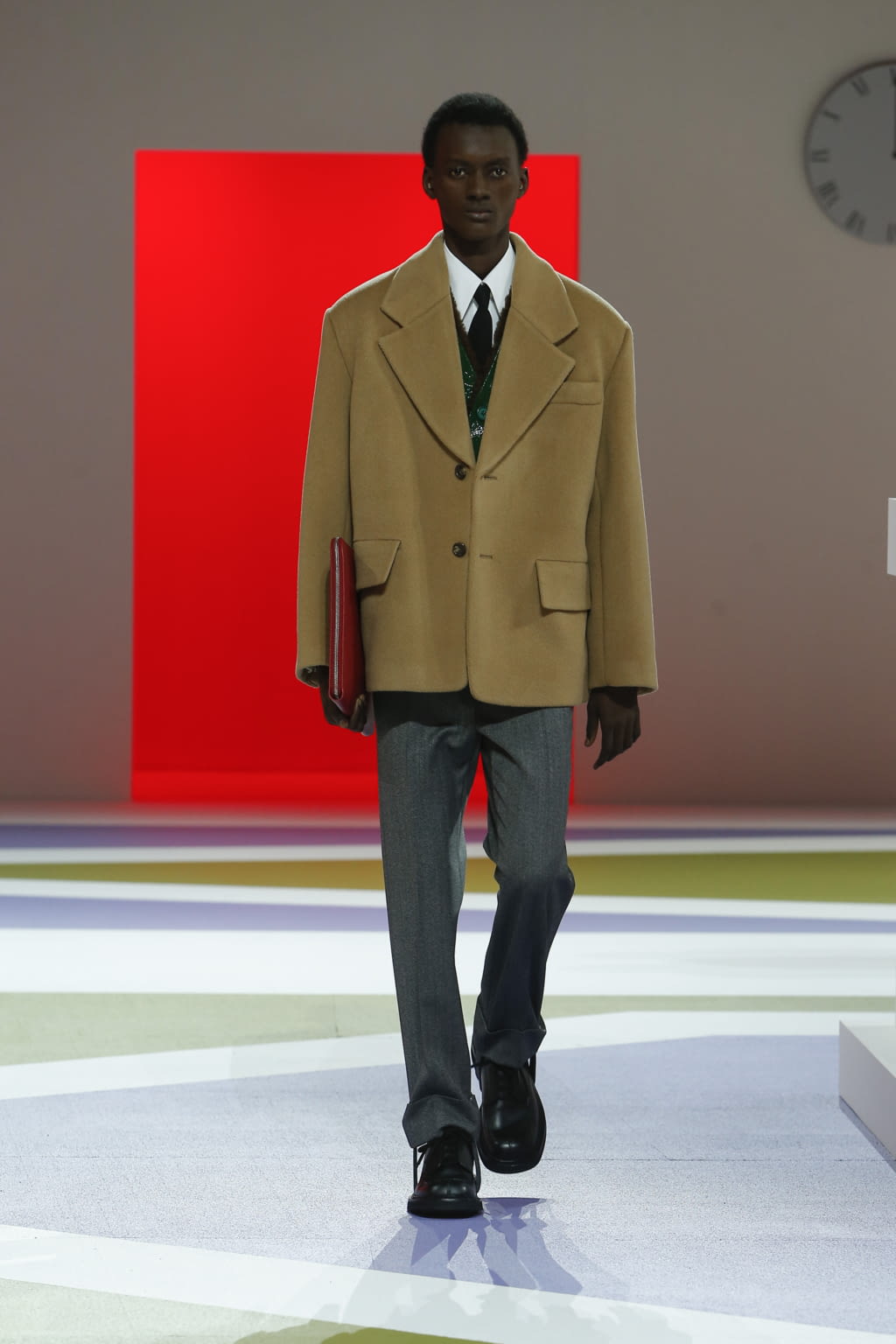 Fashion Week Milan Fall/Winter 2020 look 7 from the Prada collection 男装