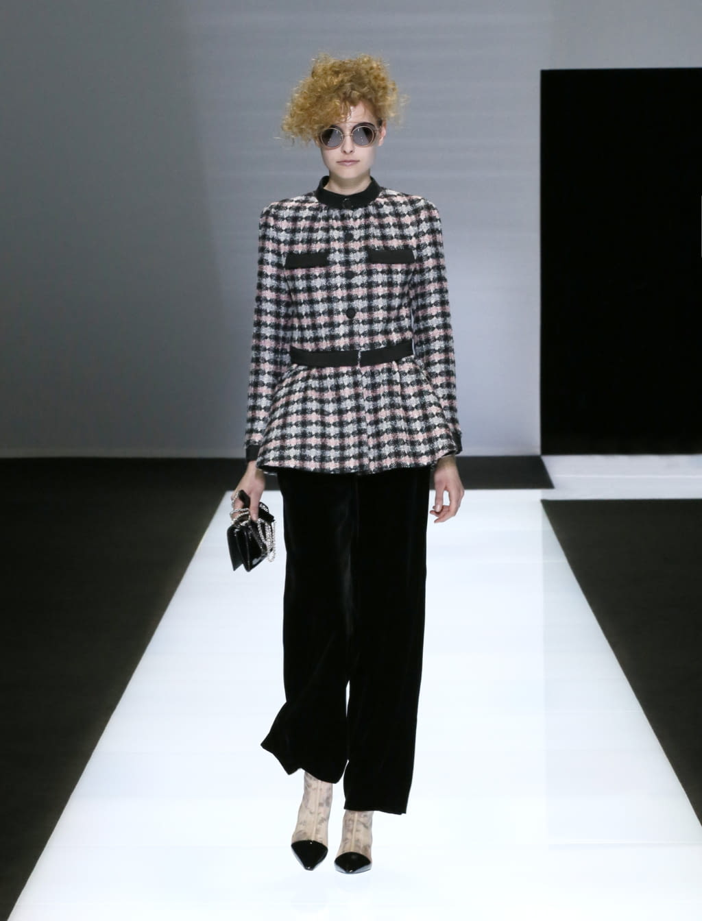 Fashion Week Milan Fall/Winter 2016 look 7 from the Giorgio Armani collection 女装