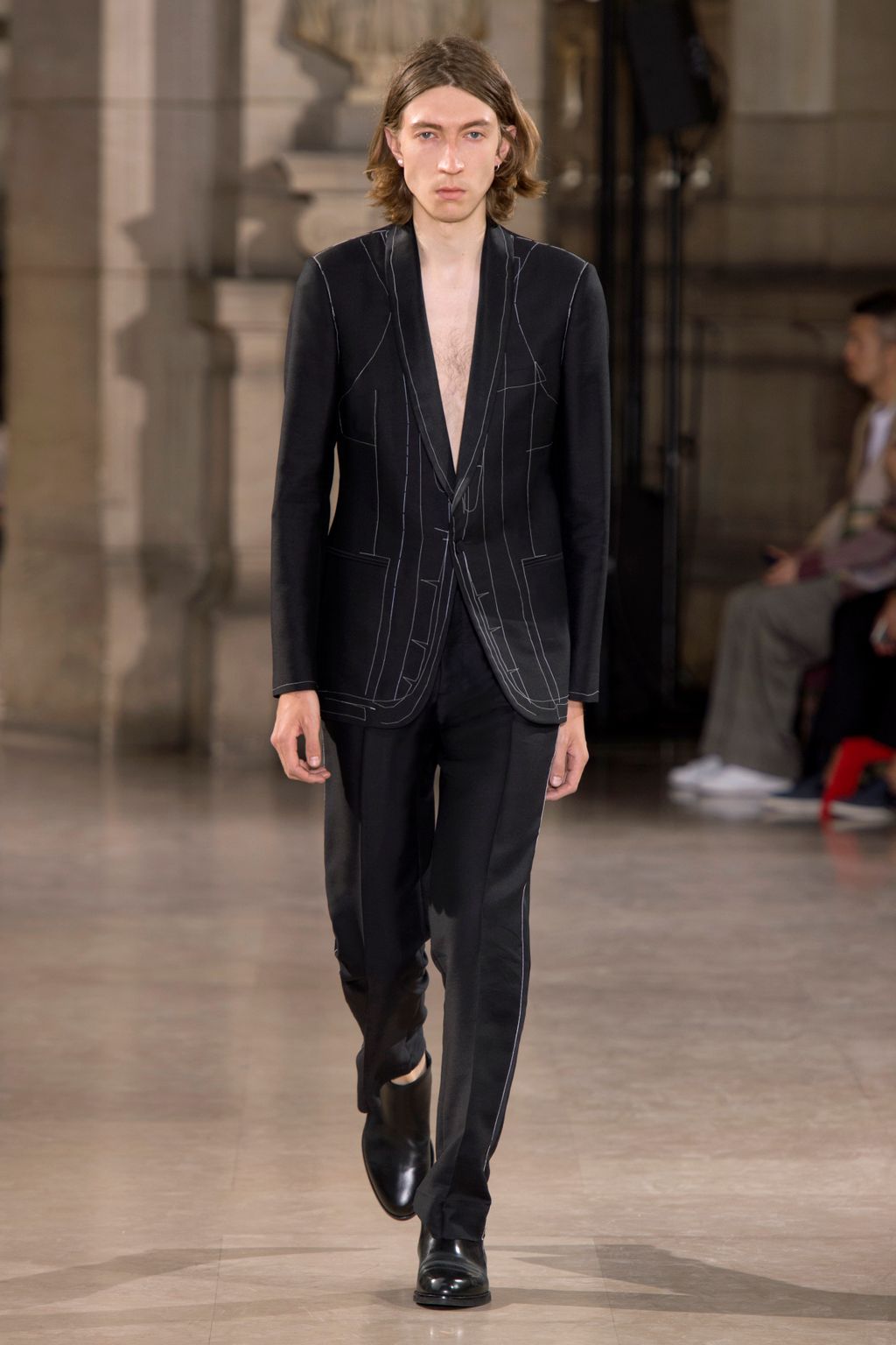 Fashion Week Paris Spring/Summer 2017 look 7 from the Maison Margiela collection menswear