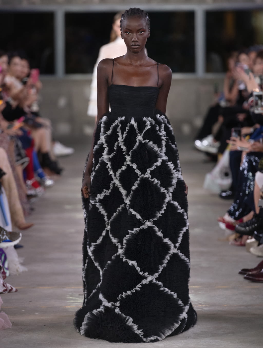 Fashion Week Paris Pre-Fall 2019 look 73 de la collection Valentino womenswear
