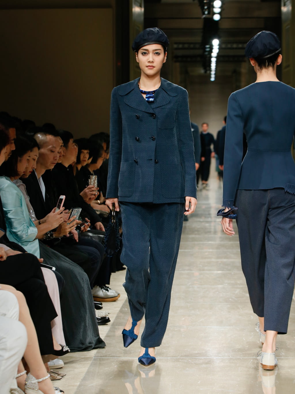 Fashion Week Milan Resort 2020 look 75 from the Giorgio Armani collection womenswear