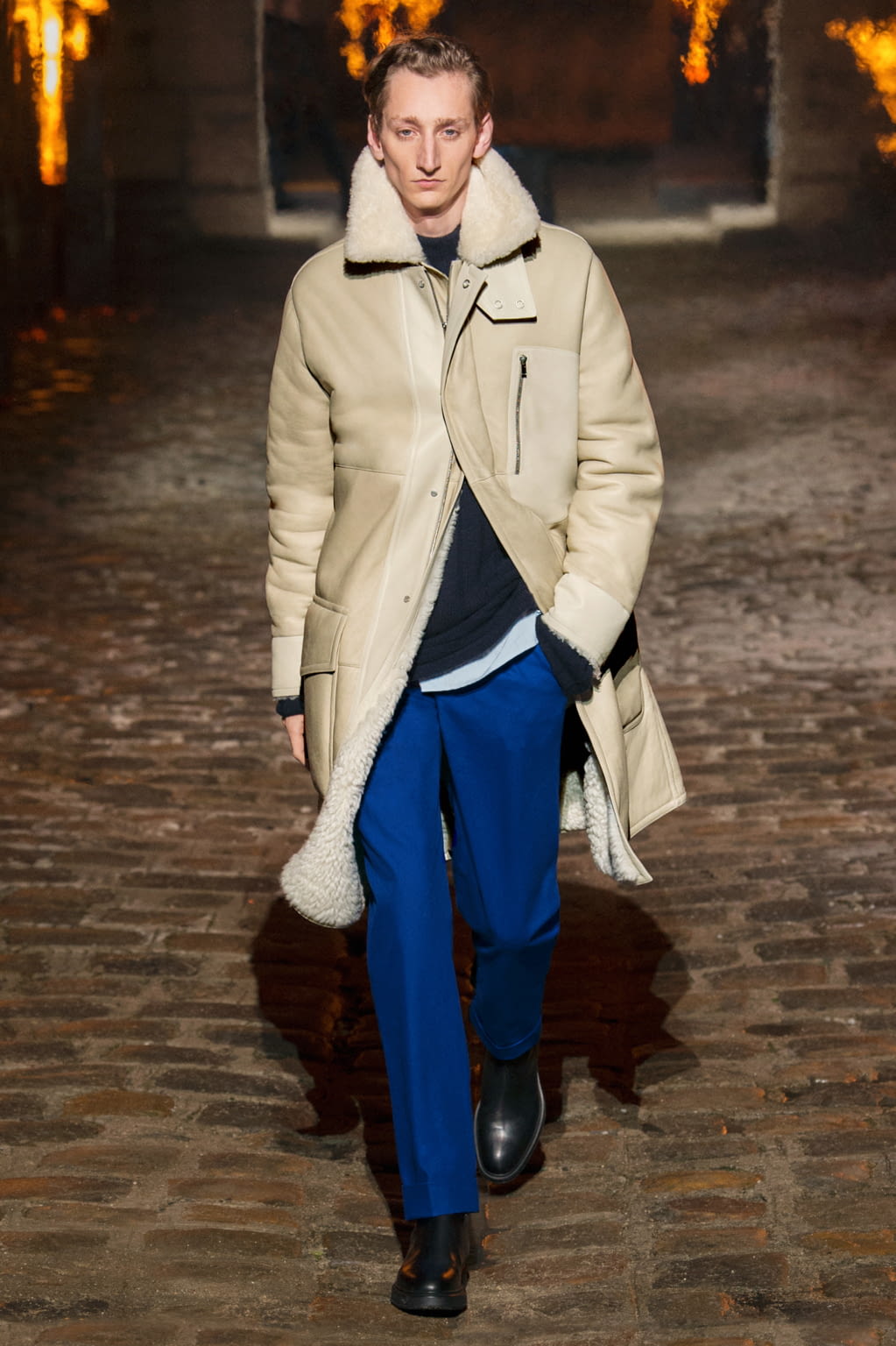 Fashion Week Paris Fall/Winter 2018 look 7 from the Hermès collection 男装