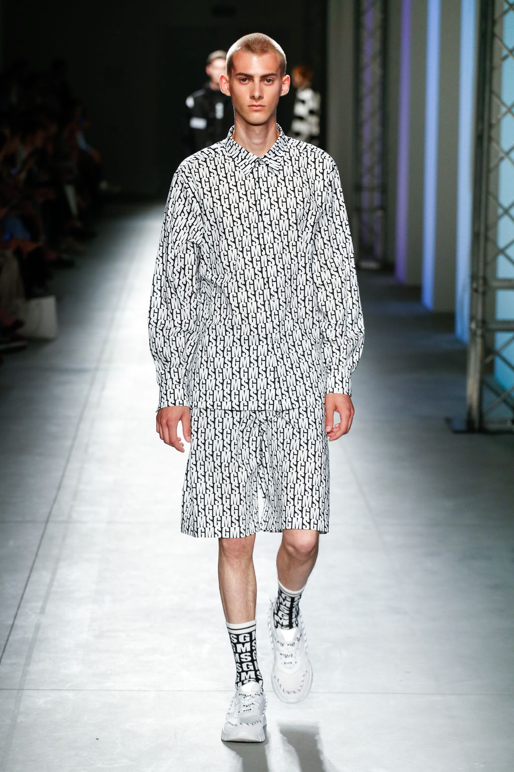 Fashion Week Milan Spring/Summer 2018 look 8 from the MSGM collection menswear