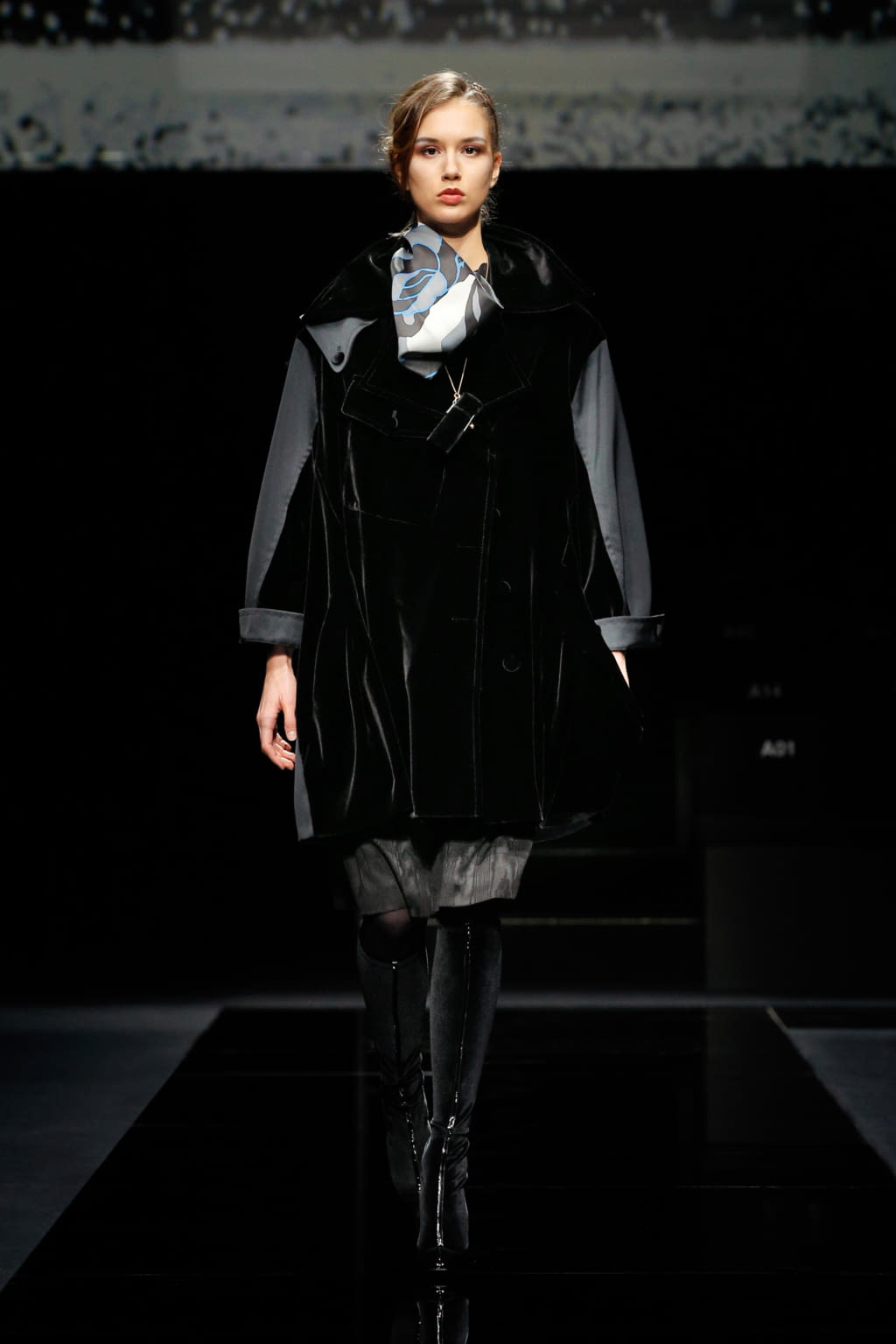 Fashion Week Milan Fall/Winter 2020 look 8 from the Giorgio Armani collection womenswear